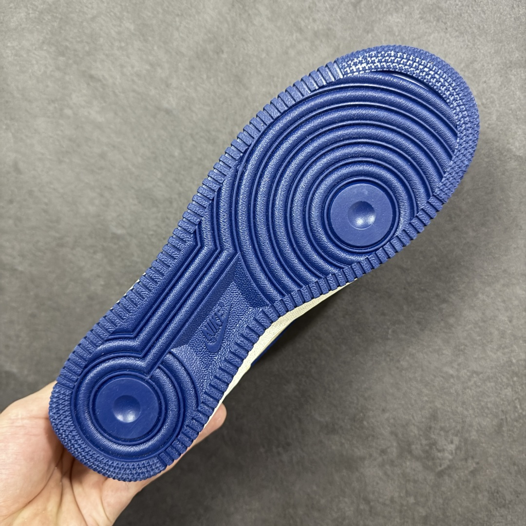 图片[9]-【定制版】Nike Air Force 1\’07 Low 联名 沙褐藏蓝 空军一号低帮休闲板鞋 FQ3545-300  #原楦头原纸板 高端定制鞋盒 原厂鞋底 超高清洁度 细节完美  尺码：36 36.5 37.5 38 38.5 39 40 40.5 41 42 42.5 43 44 44.5 45 编码：HXSB310320-选品中心