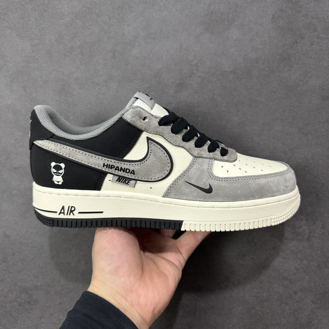 【定制版】高端定制Nike Air Force 1 \'07 Low “暴力熊联名------黑灰拼接” 高端定制 低帮休闲板鞋 定制鞋盒 大厂纯原品质出货 超高清洁度 皮料切割干净无任何毛边 细节完美 货号：XD9314-611 尺码：36 36.5 37.5 38 38.5 39 40 40.5 41 42 42.5 43 44 44.5 45 编码：HXSB310320-选品中心