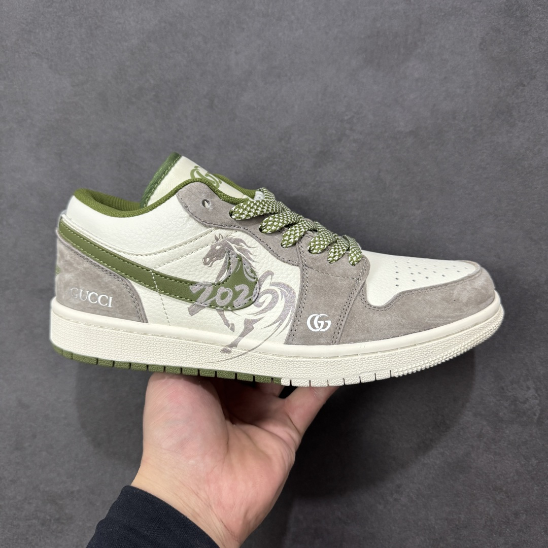 【定制版】Air Jordan 1 Low AJ1 乔1 马年限定 古驰联名 高端定制 低帮复古篮球鞋  #定制鞋盒 大厂纯原品质出货 超高清洁度 皮料切割干净无任何毛边 细节完美 货号：XX2606-006  尺码：36 36.5 37.5 38 36.5 39 40 40.5 41 42 42.5 43 44 44.5 45-选品中心