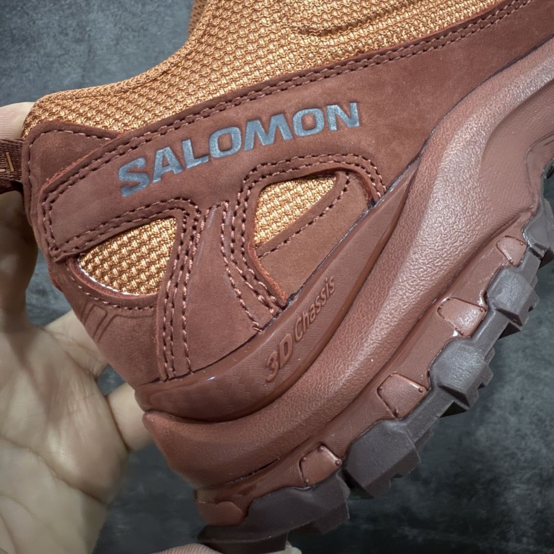 图片[3]-【Goat礼盒版】Salomon萨洛蒙2025秋冬新款XA pro 3D JEONG LI 二代系列新色系跑步鞋休闲运动鞋 479615 T0级别版本出货-只做市面市场第一档 皮面部位采用头层皮打造-横扫市面 中底搭载全掌玻璃纤维能量板和超厚弹性泡沫中底，跑动时推进力十足，缓震回馈很强，日常通勤或训练都很稳 鞋身长毛牛猄皮面设计，内层材质透气网面 穿着舒适度好 原版材质 原版大底 尺码：36-45-选品中心