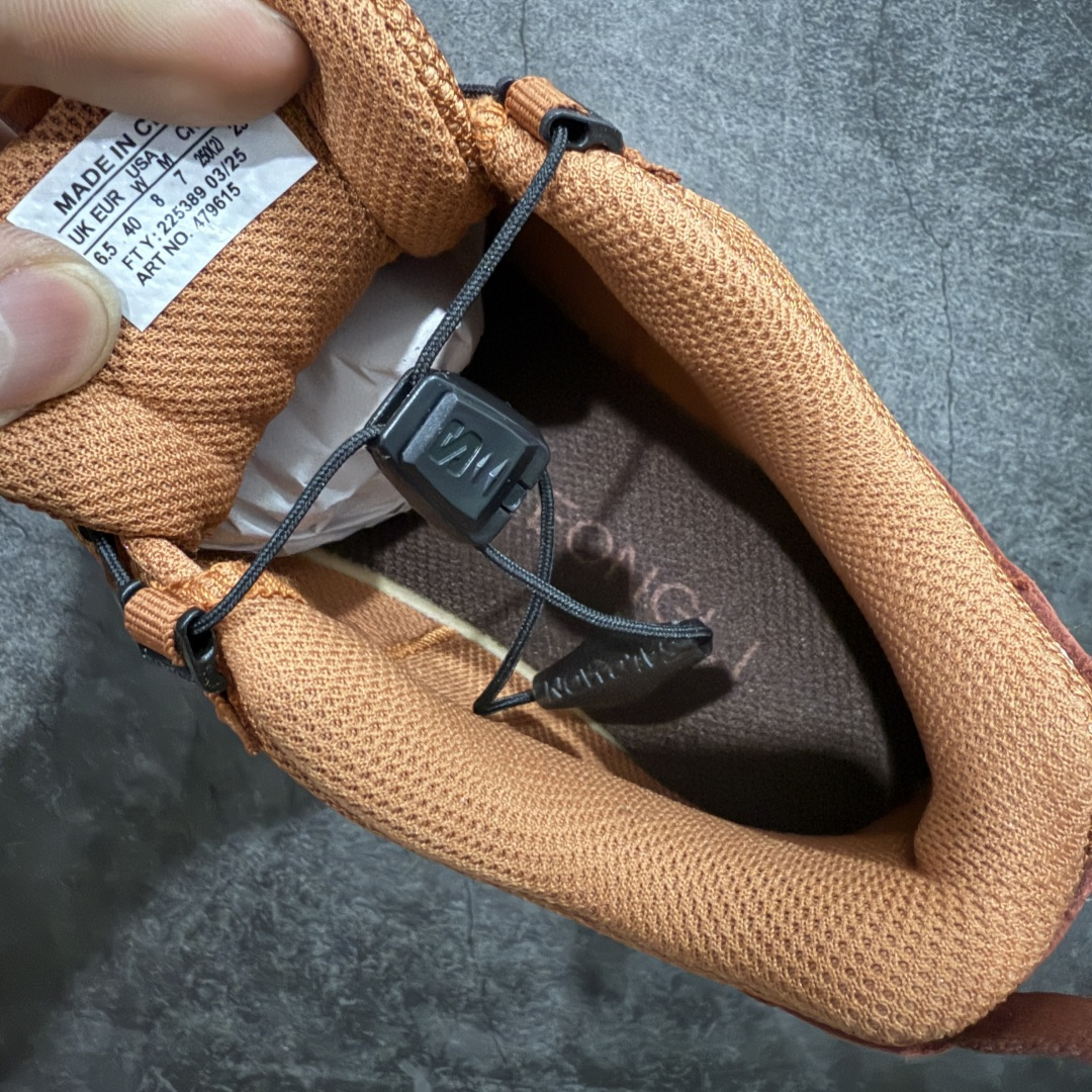 图片[7]-【Goat礼盒版】Salomon萨洛蒙2025秋冬新款XA pro 3D JEONG LI 二代系列新色系跑步鞋休闲运动鞋 479615 T0级别版本出货-只做市面市场第一档 皮面部位采用头层皮打造-横扫市面 中底搭载全掌玻璃纤维能量板和超厚弹性泡沫中底，跑动时推进力十足，缓震回馈很强，日常通勤或训练都很稳 鞋身长毛牛猄皮面设计，内层材质透气网面 穿着舒适度好 原版材质 原版大底 尺码：36-45-选品中心