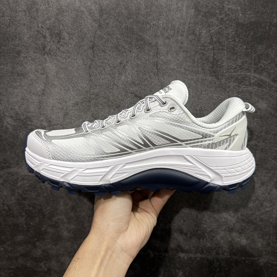 图片[2]-【纯原H版】HOKA ONE ONE Mafate Speed 2 Low 玛法特2代系列低帮轻量户外越野休闲运动慢跑鞋 正确组合底 市场顶级版本 上脚赞到报爆 轻盈舒适 鞋面采用超轻的无缝架构 轻薄的TPU贴在透气的鞋面材料上 减轻重量同时也保证了支撑性 鞋底采用滚动平衡技术 引导跑者回归自然步态 祖传的神奇EVA材质中底依旧是一如既往地表现优秀 能提供充足的缓震 作为HOKA家的越野跑鞋 VIBRAM 橡胶大底也是必不可少的 即便在复杂湿滑的地形 依旧能有良好的抓地力及稳定性 鞋带采用了弹性不易松脱的扁宽弹性鞋带 前掌与中掌部分也进行了加宽 也更加适合亚洲人的脚型 是一款十分全面且足够强悍的户外硬核越野鞋 日常搭配的话短裤是基本不挑 阔腿裤 工装裤以及各种长筒牛仔裤都可以 尺码：36 36.5 37.5 38 38.5 39 40 40.5 41 42 42.5 43 44 44.5 45-选品中心