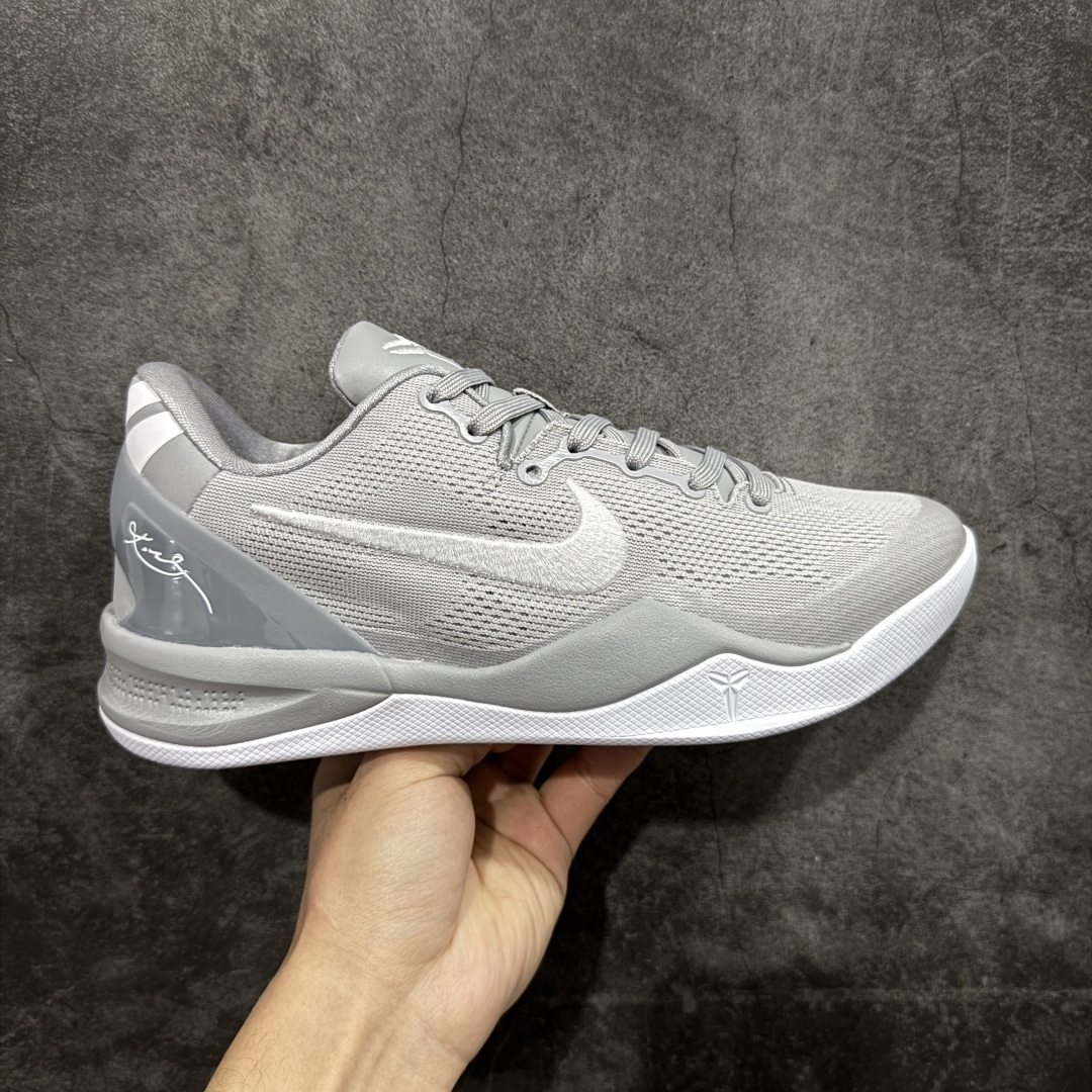 【CK纯原版】Nike Zoom Kobe Ⅷ System 科比8代 男子实战篮球鞋 HF9550-002 鞋垫升级配备超厚PHYLON中底 前后掌部位搭载Zoom气垫单元 塑料碳纤维支撑中板 KOBE VII体系的速度模块配备了 PHYLON 中底和在前后掌部位的 Zoom气垫单元，提供快速响应的缓冲。同时，采用低帮弹力鞋口设计，使鞋子能够紧贴脚踝提供更好的支撑。速度模块采用贴合脚面的舒适包裹设计，摒弃传统的鞋舌和鞋内套，使球鞋更加轻质。 尺码：39-47.5-选品中心