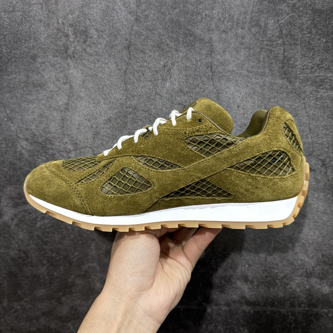 图片[2]-【纯原M版】BOTTEGA VENETA Orbit Runner BV葆蝶家时尚休闲王一博同款老爹鞋运动鞋 原版开发 一比一打造 相似度百分之99以上 市场一梯队级别品质 区别市场任何标文顶级品质版本 采用轻质科技网布面料 搭配几何图案设计橡胶外底 王炸系列 高版本 认准套包工艺 实际增高很多哦 还是一样显腿细非常nice 耐玩耐造 对标对版 套包鞋工艺 认准高版本 大底选用拼色TPU大底 配置原版包装 尺码：35 36 37 38 39 40 41 42 43 44 45-选品中心