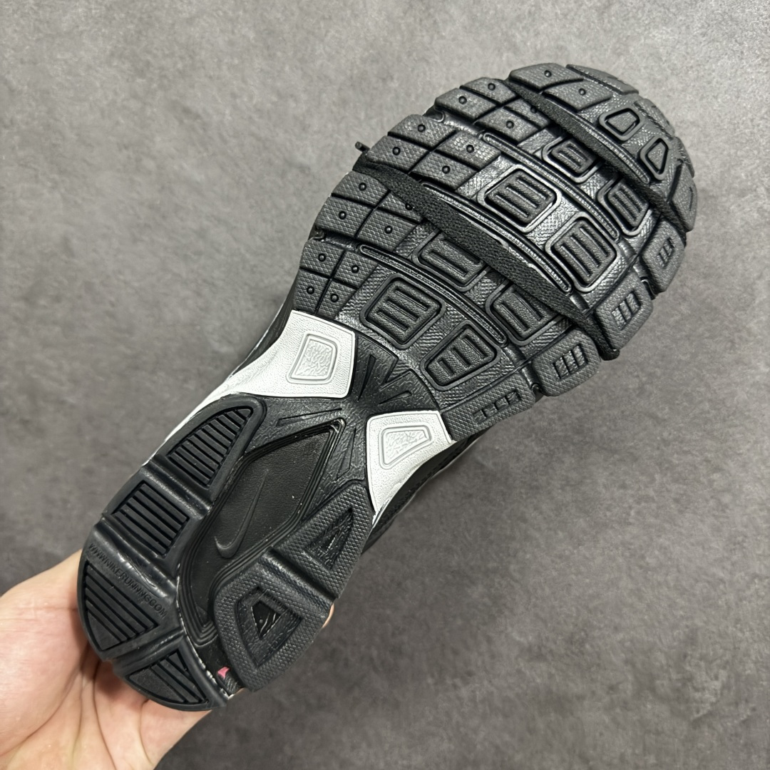 图片[9]-【公司级】Nike WMNS NIKE INITIAOR 复古单品 专为实现舒适畅跑而打造，Nike lnitiator跑步鞋采用透气鞋面，巧搭轻量中底，提供轻盈减震防护效果动态支撑减震防滑耐磨透气 低帮 休闲跑步鞋 货号：IB4339-032 尺码：36 36.5 37.5 38 38.5 39 40 40.5 41 42 42.5 43 44 45 编码：LDSB220230-选品中心