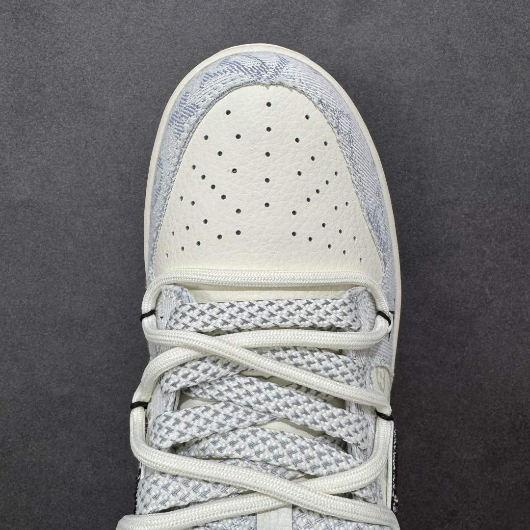 图片[8]-【定制版】Nike SB Dunk Low“LV联名——荔纹勾抽绳” 周年高端定制 低帮休闲板鞋 定制鞋盒 大厂纯原品质出货 超高清洁度 皮料切割干净无任何毛边 细节完美 货号：CX5050-Y43 尺码： 36 36.5 37.5 38 38.5 39 40 40.5 41 42 42.5 43 44 44.5 45-选品中心