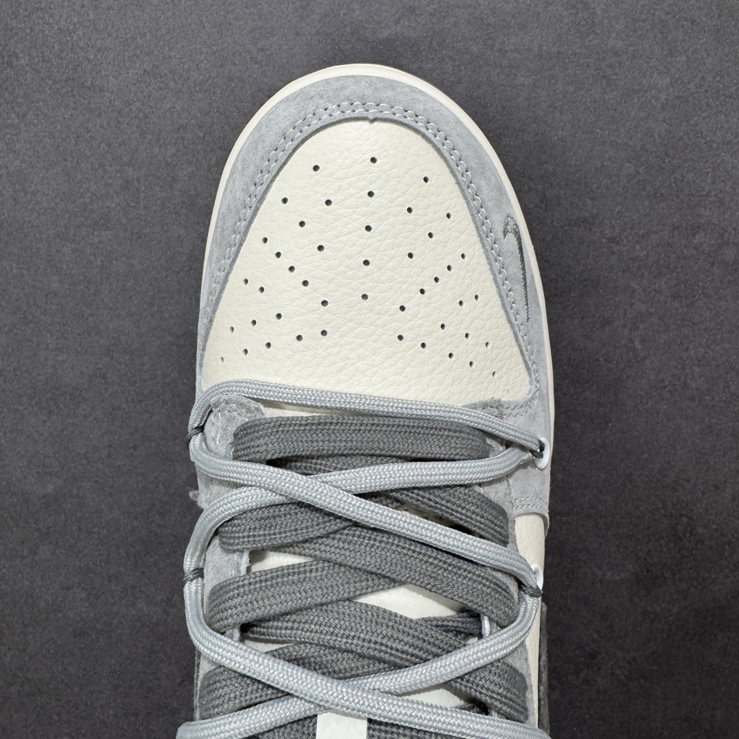 图片[8]-【定制版】Nike SB Dunk Low 北面联名 米灰猪八革绑带 周年高端定制 低帮休闲板鞋 #定制鞋盒 大厂纯原品质出货 超高清洁度 皮料切割干净无任何毛边 细节完美 货号：JP2026-102 尺码：36 36.5 37.5 38 38.5 39 40 40.5 41 42 42.5 43 44 44.5 45-选品中心