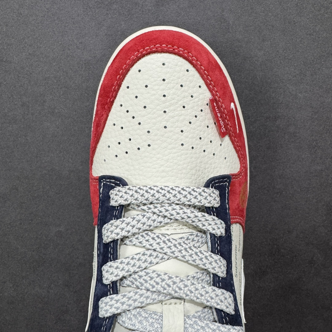 图片[8]-【定制版】Nike SB Dunk Low“ Supreme联名—马年限定” 周年高端定制 低帮休闲板鞋 定制鞋盒 大厂纯原品质出货 超高清洁度 皮料切割干净无任何毛边 细节完美 货号：FC7688-209 尺码：36 36.5 37.5 38 38.5 39 40 40.5 41 42 42.5 43 44 44.5 45 编码：HXSB330340-选品中心