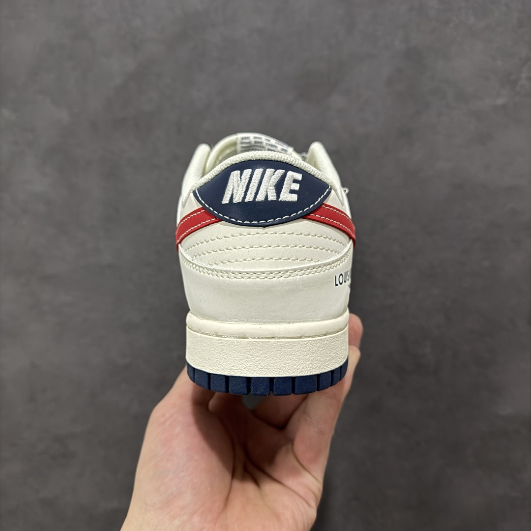 图片[4]-【定制版】Nike SB Dunk Low“ LV联名—马年限定” 周年高端定制 低帮休闲板鞋 定制鞋盒 大厂纯原品质出货 超高清洁度 皮料切割干净无任何毛边 细节完美 货号：JJ3508-563 尺码：36 36.5 37.5 38 38.5 39 40 40.5 41 42 42.5 43 44 44.5 45 编码：HXSB330340-选品中心