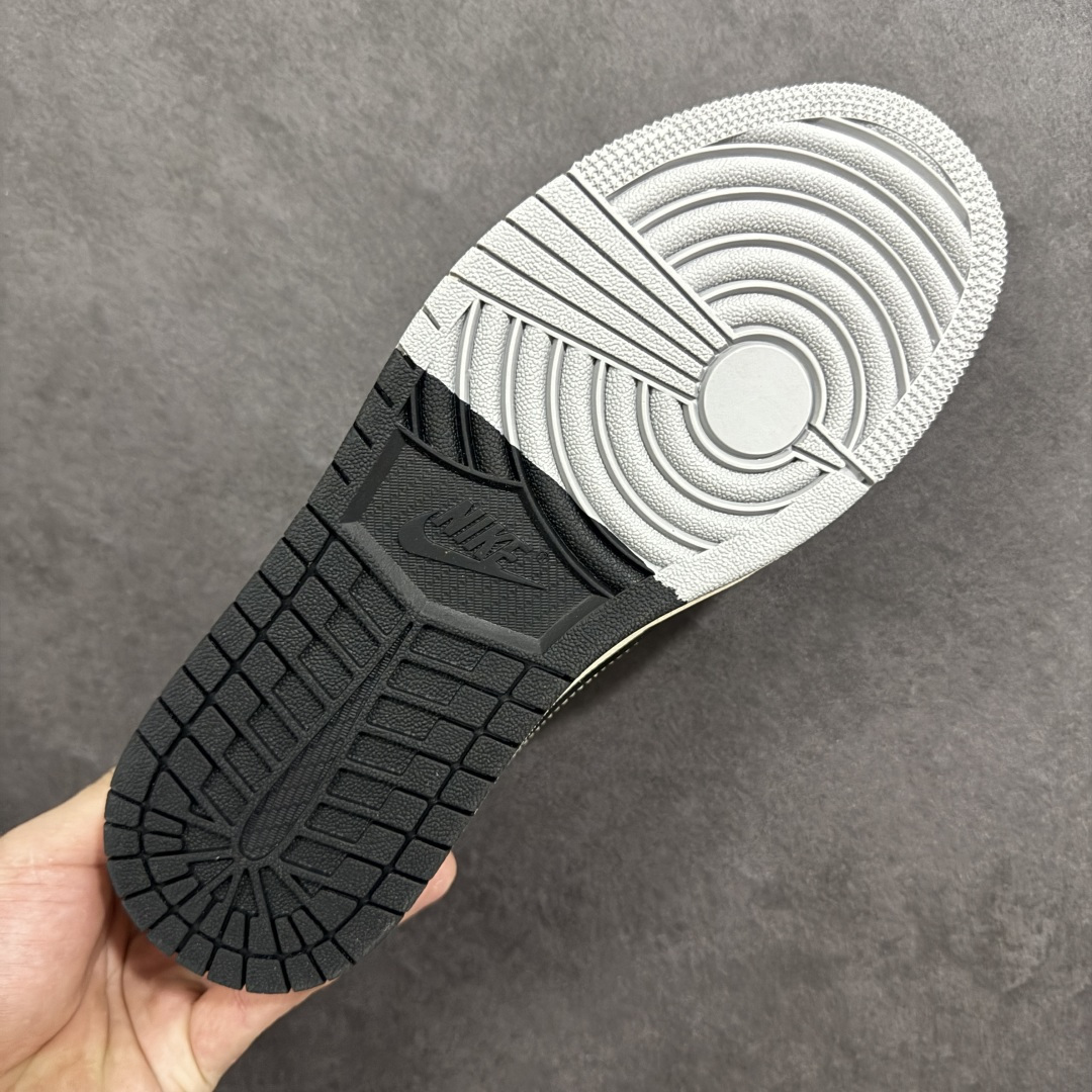 图片[9]-【定制版】Nike Jordan Air Jordan 倒勾“ 马年限定——千里马” 高端定制 低帮 复古 减震 防滑 耐磨 篮球鞋 定制鞋盒 大厂纯原品质出货 超高清洁度 皮料切割干净无任何毛边 细节完美 货号：JJ3508-550 尺码：36 36.5 37.5 38 38.5 39 40 40.5 41 42 42.5 43 44 44.5 45 编码：HXSB330340-选品中心