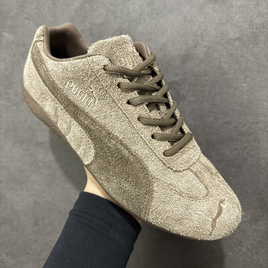 图片[3]-【公司级】Puma Speedcet OG 彪马低帮复古运动休闲赛车跑鞋 以趣味十足又前卫复古的设计引领潮流，将赛道精神融入街头时尚，开启前卫竞速之旅。融入经典配色，主打前卫复古风。鞋款的鞋侧以复古的流线造型，缀以经典Logo，巧妙吸睛；麂皮+网眼融合舒适鞋面，赋予了独特的个性美学，演绎赛车的无尽能量。 货号：406828-01 尺码：35.5-45-选品中心