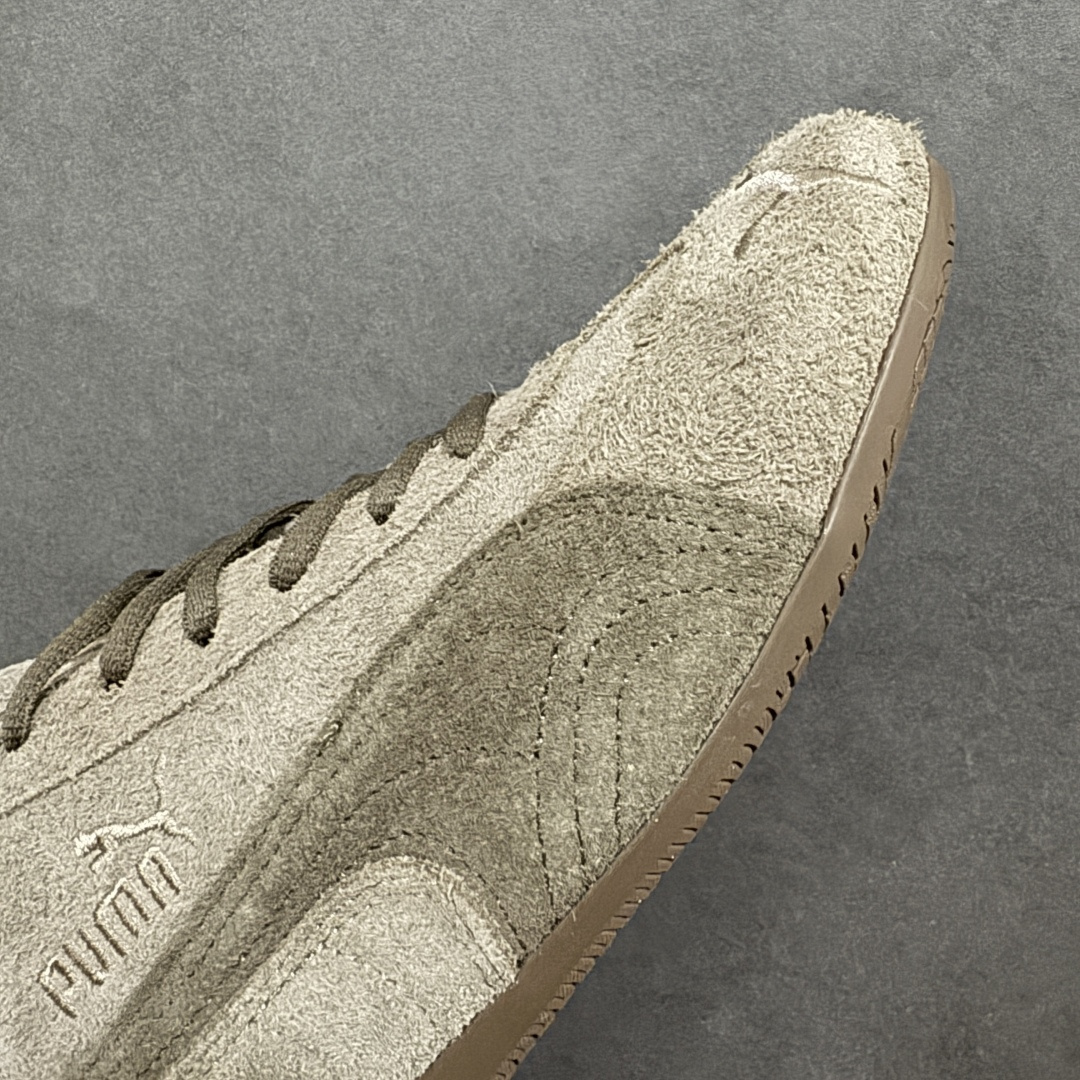 图片[5]-【公司级】Puma Speedcet OG 彪马低帮复古运动休闲赛车跑鞋 以趣味十足又前卫复古的设计引领潮流，将赛道精神融入街头时尚，开启前卫竞速之旅。融入经典配色，主打前卫复古风。鞋款的鞋侧以复古的流线造型，缀以经典Logo，巧妙吸睛；麂皮+网眼融合舒适鞋面，赋予了独特的个性美学，演绎赛车的无尽能量。 货号：406828-01 尺码：35.5-45-选品中心