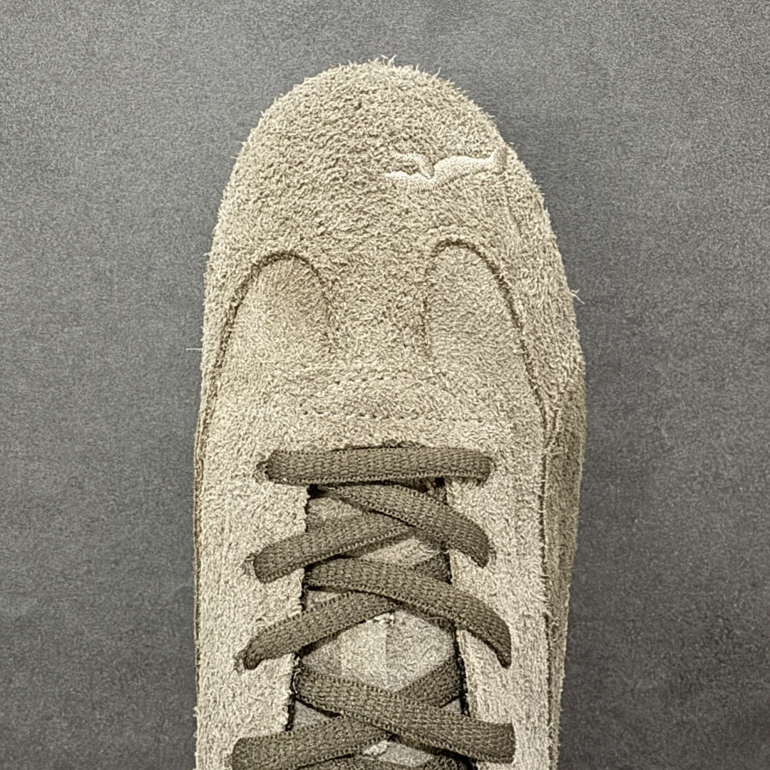 图片[8]-【公司级】Puma Speedcet OG 彪马低帮复古运动休闲赛车跑鞋 以趣味十足又前卫复古的设计引领潮流，将赛道精神融入街头时尚，开启前卫竞速之旅。融入经典配色，主打前卫复古风。鞋款的鞋侧以复古的流线造型，缀以经典Logo，巧妙吸睛；麂皮+网眼融合舒适鞋面，赋予了独特的个性美学，演绎赛车的无尽能量。 货号：406828-01 尺码：35.5-45-选品中心