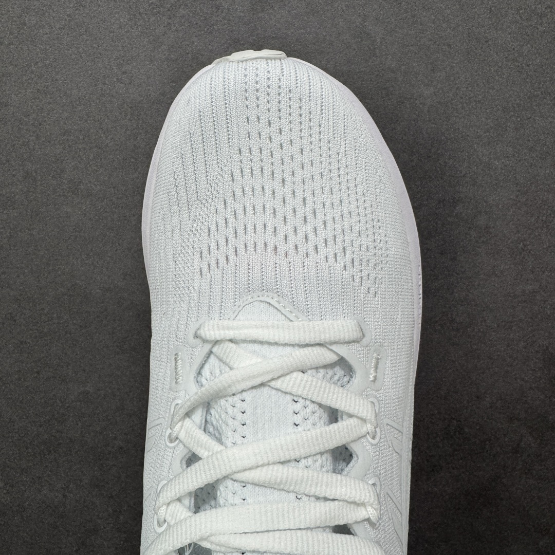 图片[8]-【公司级】Asics Gel-Nimbus 28 舒适防滑耐磨低帮休闲跑步鞋 鞋底采用了轻质发泡材料 并在后跟和前掌处采用了ASICS亚瑟士核心科技-GEL缓震胶 赋予鞋款强大的缓冲性能 提供了更柔软舒适的穿着体验 而在原有设计的启发之上 此次鞋款采用更贴合当今潮流趋势的材料和创新技术 展现出纽约充满活力的都市精神 货号：1011C127-100 尺码：36 37 37.5 38 39 39.5 40.5 41.5 42 42.5 43.5 44 45 46 47 编码：AMB250260-选品中心