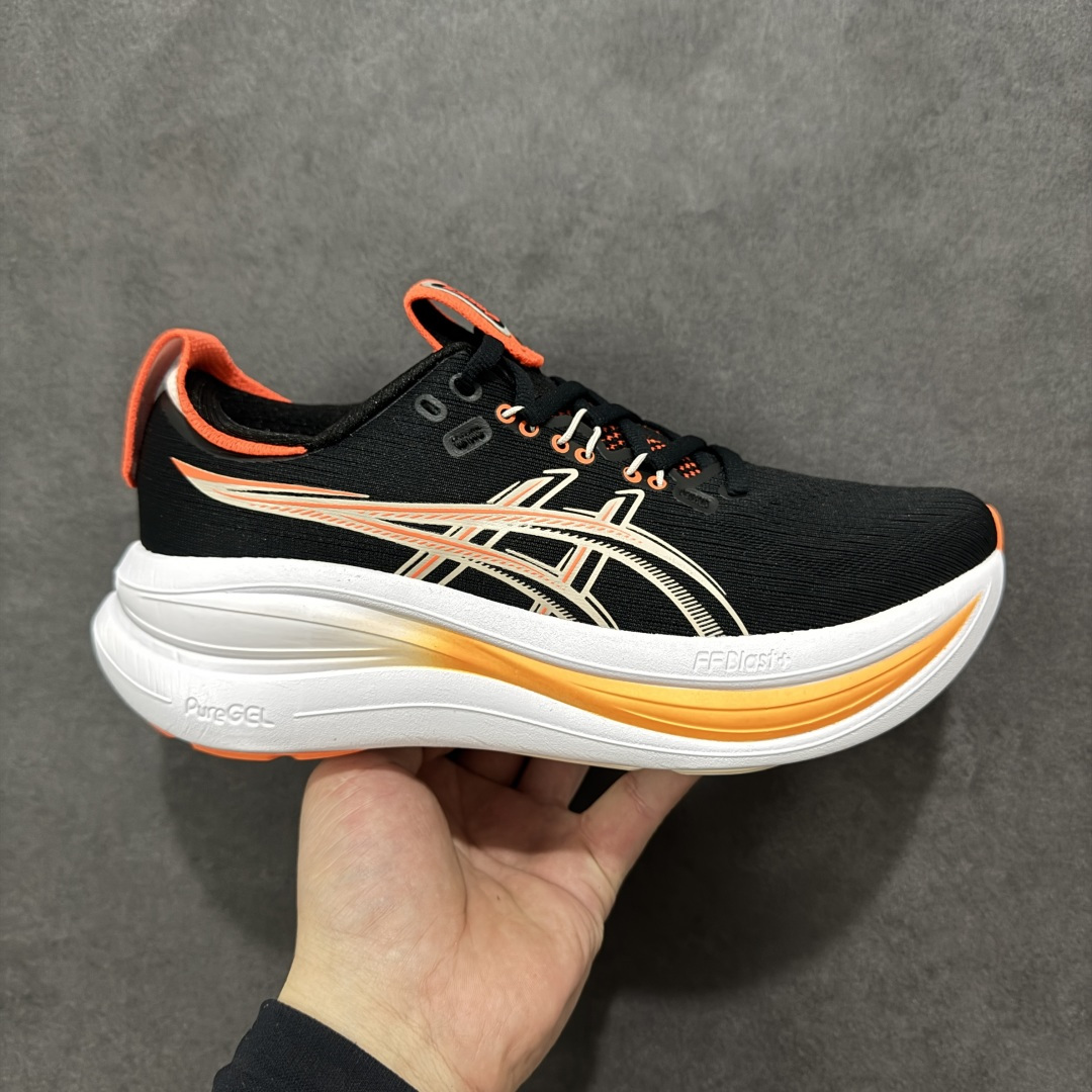【公司级】Asics Gel-Nimbus 28 舒适防滑耐磨低帮休闲跑步鞋 鞋底采用了轻质发泡材料 并在后跟和前掌处采用了ASICS亚瑟士核心科技-GEL缓震胶 赋予鞋款强大的缓冲性能 提供了更柔软舒适的穿着体验 而在原有设计的启发之上 此次鞋款采用更贴合当今潮流趋势的材料和创新技术 展现出纽约充满活力的都市精神 货号：1011C127-100 尺码：36 37 37.5 38 39 39.5 40.5 41.5 42 42.5 43.5 44 45 46 47 编码：AMB250260-选品中心