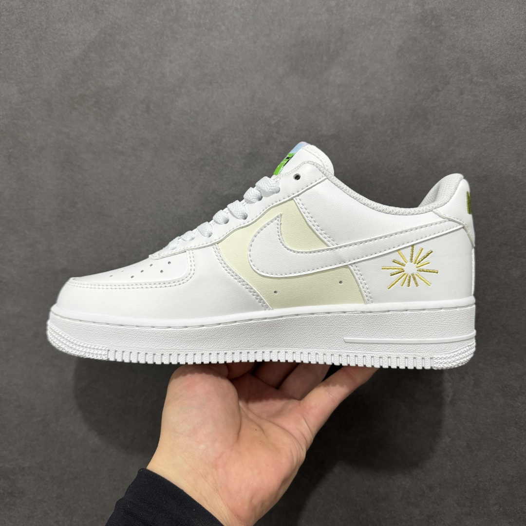 图片[2]-【定制版】Nike Air Force 1 Low 马年限定空军一号低帮运动休闲板鞋 官方同步 原装级别 原楦头原纸板 打造纯正空军版型#专注外贸渠道 全掌内置蜂窝气垫 #原盒配件 原厂中底钢印、拉帮完美 货号：IQ1133-111 尺码：36 36.5 37.5 38 38.5 39 40 40.5 41 42 42.5 43 44 44.5 45 编码：JJB270280-选品中心