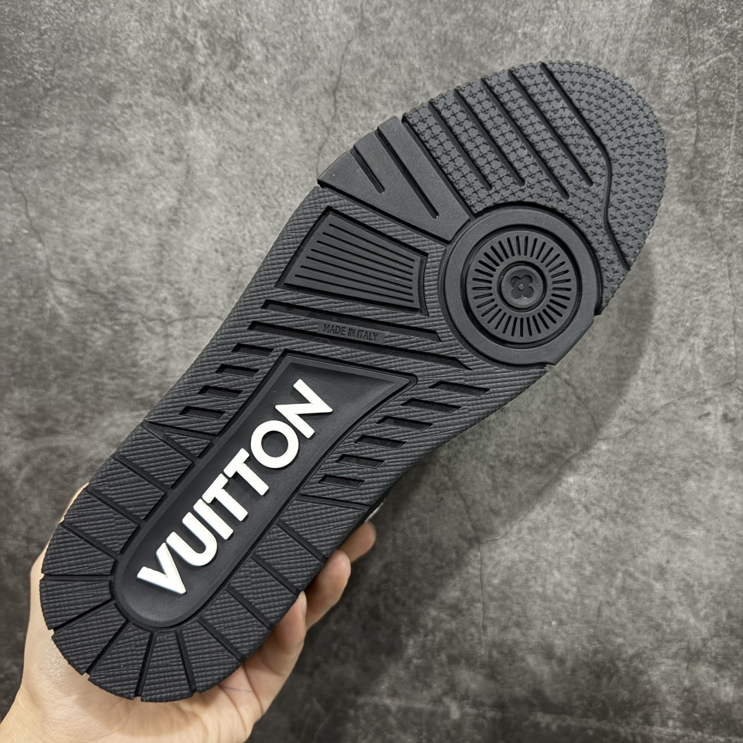 图片[9]-【XC版本】Louis Vuitton LV Trainer系列 新配色入库上架 市场货一堆的东西没必要做文案吹嘘 实拍如图 所见即所得 细节细揣摩 让你感受真正的好货 尺码： 39 40 41 42 43 44 45 46-选品中心