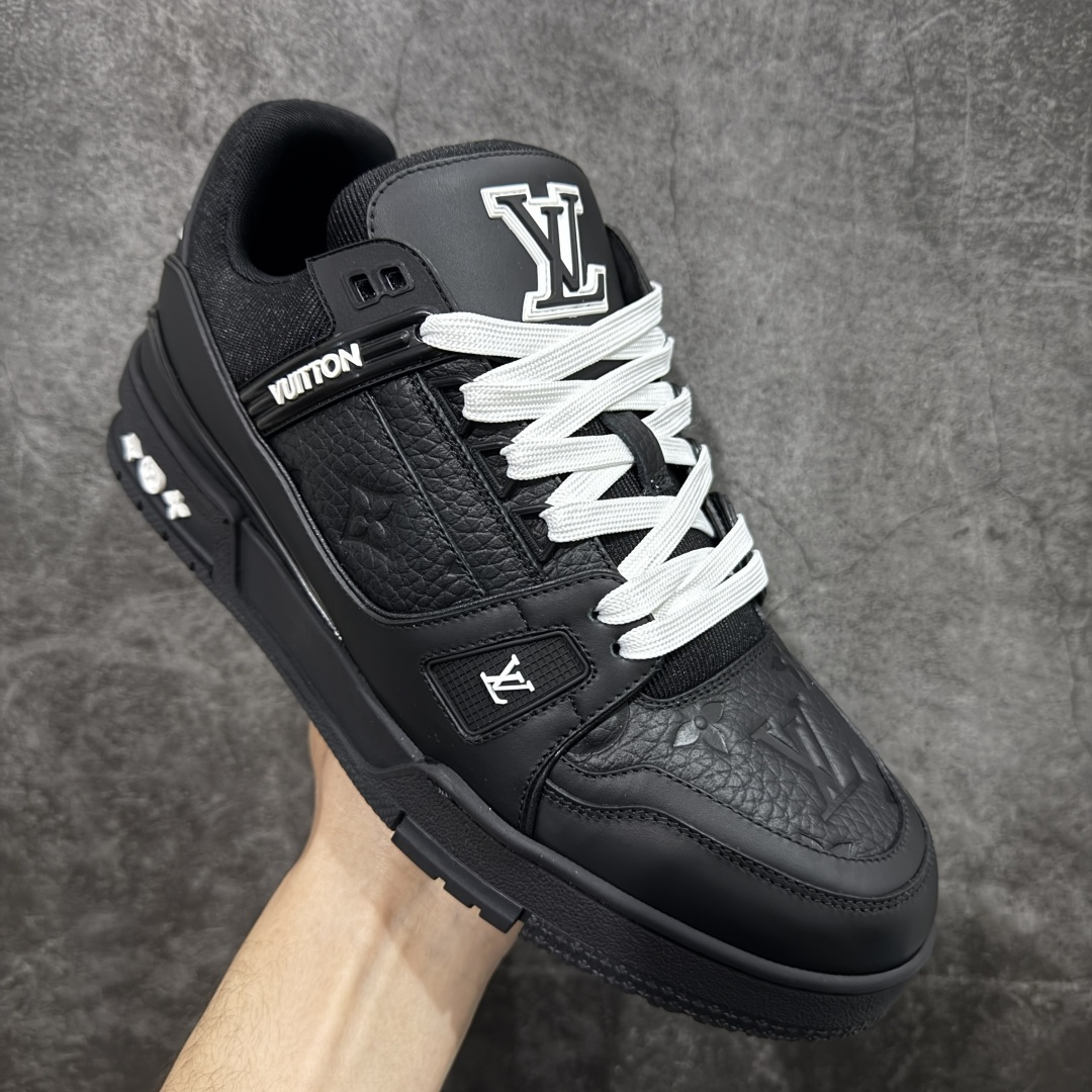 图片[3]-【XC版本】Louis Vuitton LV Trainer系列 新配色入库上架 市场货一堆的东西没必要做文案吹嘘 实拍如图 所见即所得 细节细揣摩 让你感受真正的好货 尺码： 39 40 41 42 43 44 45 46-选品中心