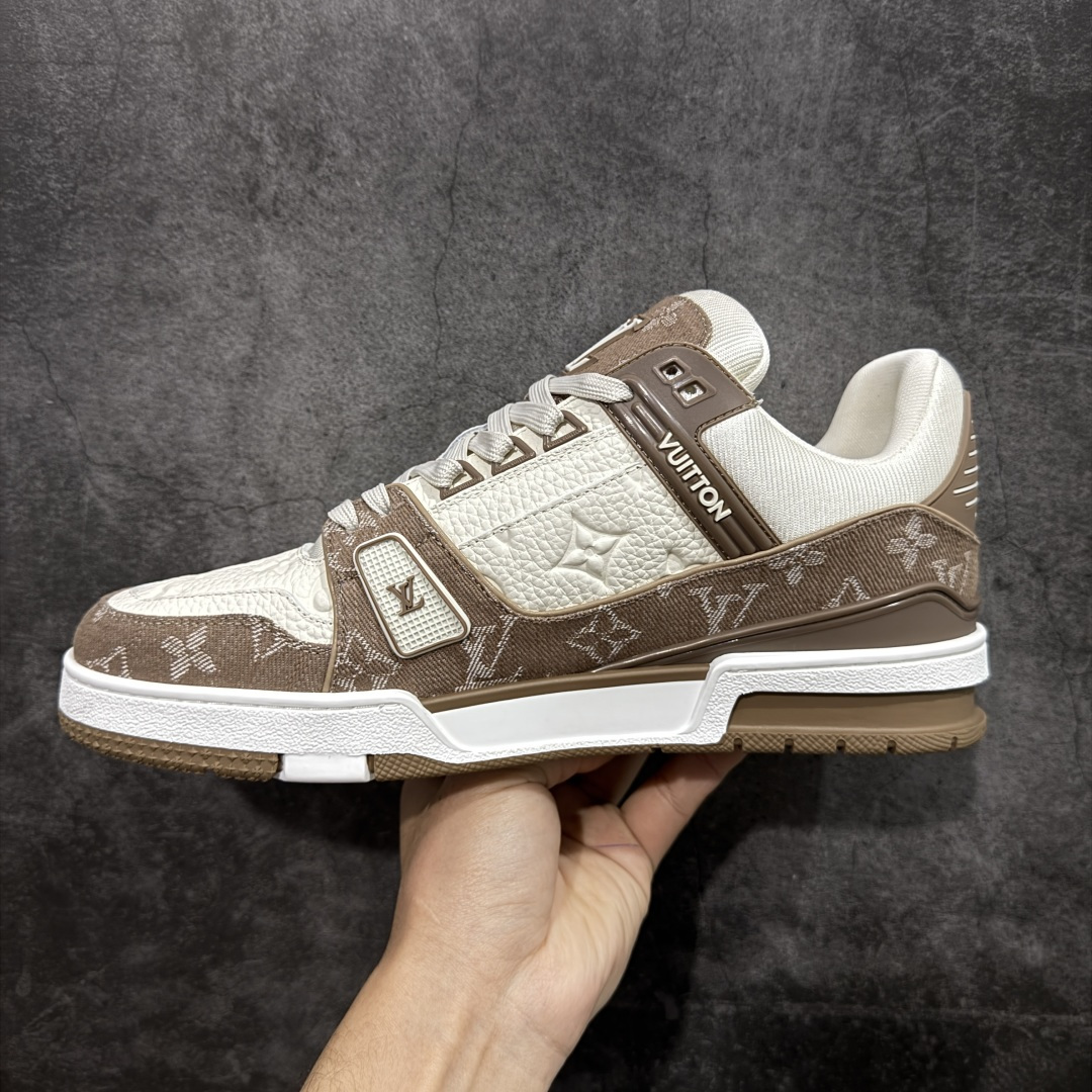 图片[2]-【XC版本】Louis Vuitton LV Trainer系列 新配色入库上架 市场货一堆的东西没必要做文案吹嘘 实拍如图 所见即所得 细节细揣摩 让你感受真正的好货 尺码： 39 40 41 42 43 44 45 46-选品中心