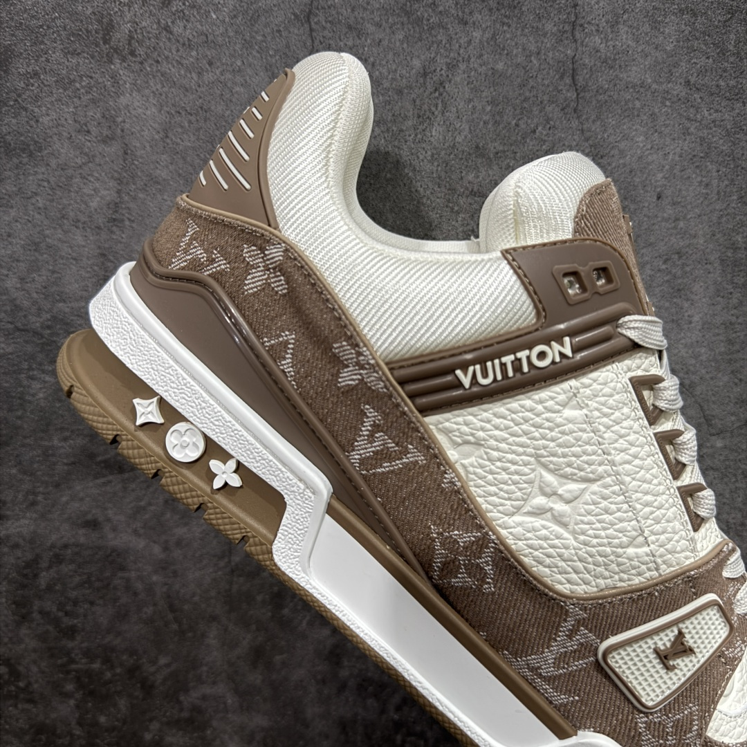 图片[7]-【XC版本】Louis Vuitton LV Trainer系列 新配色入库上架 市场货一堆的东西没必要做文案吹嘘 实拍如图 所见即所得 细节细揣摩 让你感受真正的好货 尺码： 39 40 41 42 43 44 45 46-选品中心