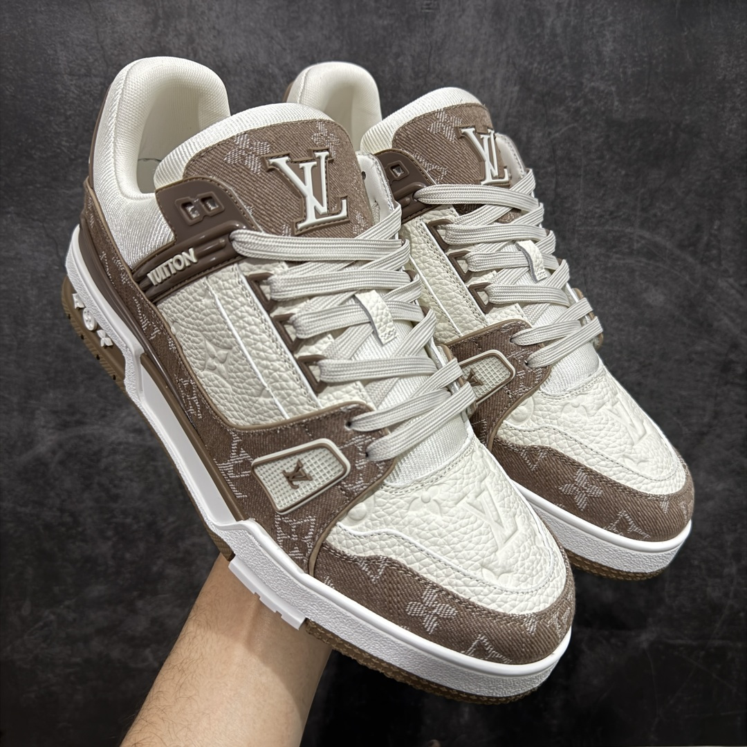 【XC版本】Louis Vuitton LV Trainer系列 新配色入库上架 市场货一堆的东西没必要做文案吹嘘 实拍如图 所见即所得 细节细揣摩 让你感受真正的好货 尺码： 39 40 41 42 43 44 45 46-选品中心