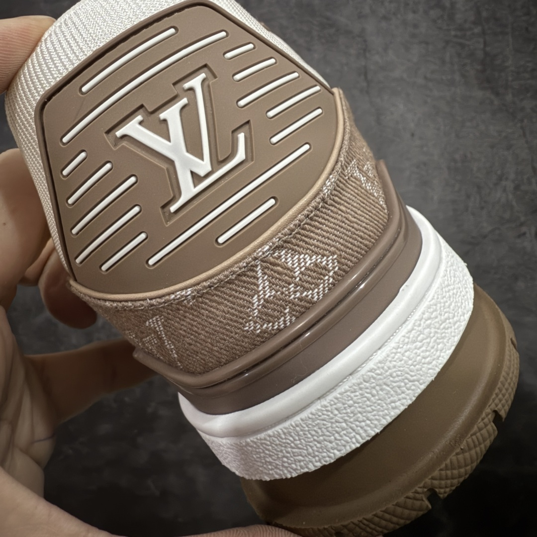 图片[2]-【XC版本】Louis Vuitton LV Trainer系列 新配色入库上架 市场货一堆的东西没必要做文案吹嘘 实拍如图 所见即所得 细节细揣摩 让你感受真正的好货 尺码： 39 40 41 42 43 44 45 46-选品中心