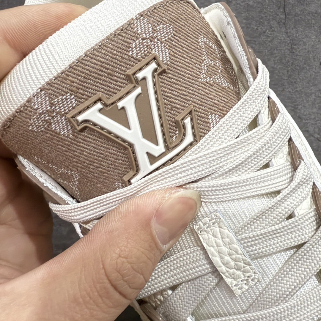 图片[6]-【XC版本】Louis Vuitton LV Trainer系列 新配色入库上架 市场货一堆的东西没必要做文案吹嘘 实拍如图 所见即所得 细节细揣摩 让你感受真正的好货 尺码： 39 40 41 42 43 44 45 46-选品中心