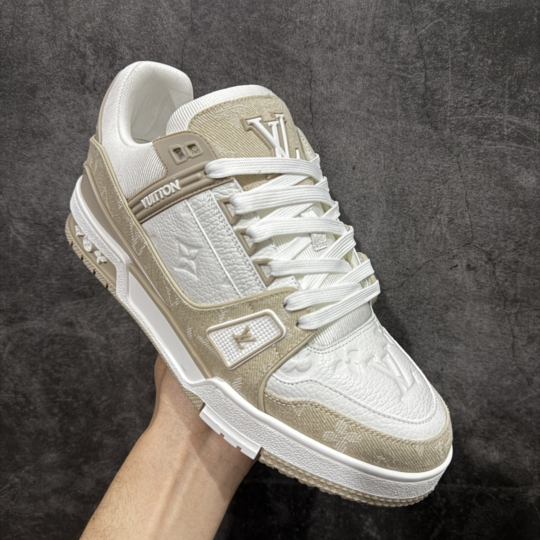 图片[3]-【XC版本】Louis Vuitton LV Trainer系列 新配色入库上架 市场货一堆的东西没必要做文案吹嘘 实拍如图 所见即所得 细节细揣摩 让你感受真正的好货 尺码： 39 40 41 42 43 44 45 46-选品中心