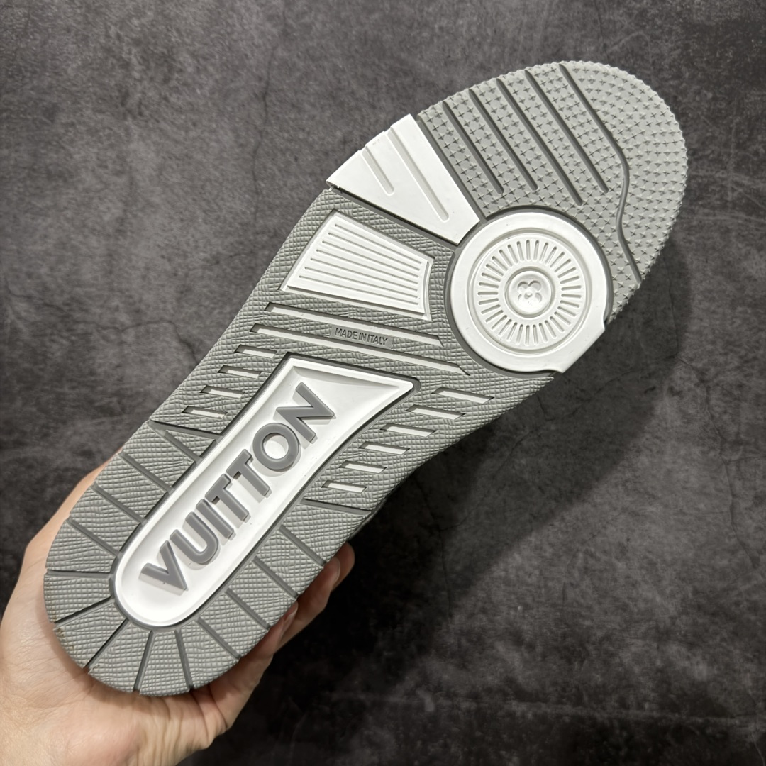 图片[9]-【XC版本】Louis Vuitton LV Trainer系列 新配色入库上架 市场货一堆的东西没必要做文案吹嘘 实拍如图 所见即所得 细节细揣摩 让你感受真正的好货 尺码： 39 40 41 42 43 44 45 46-选品中心