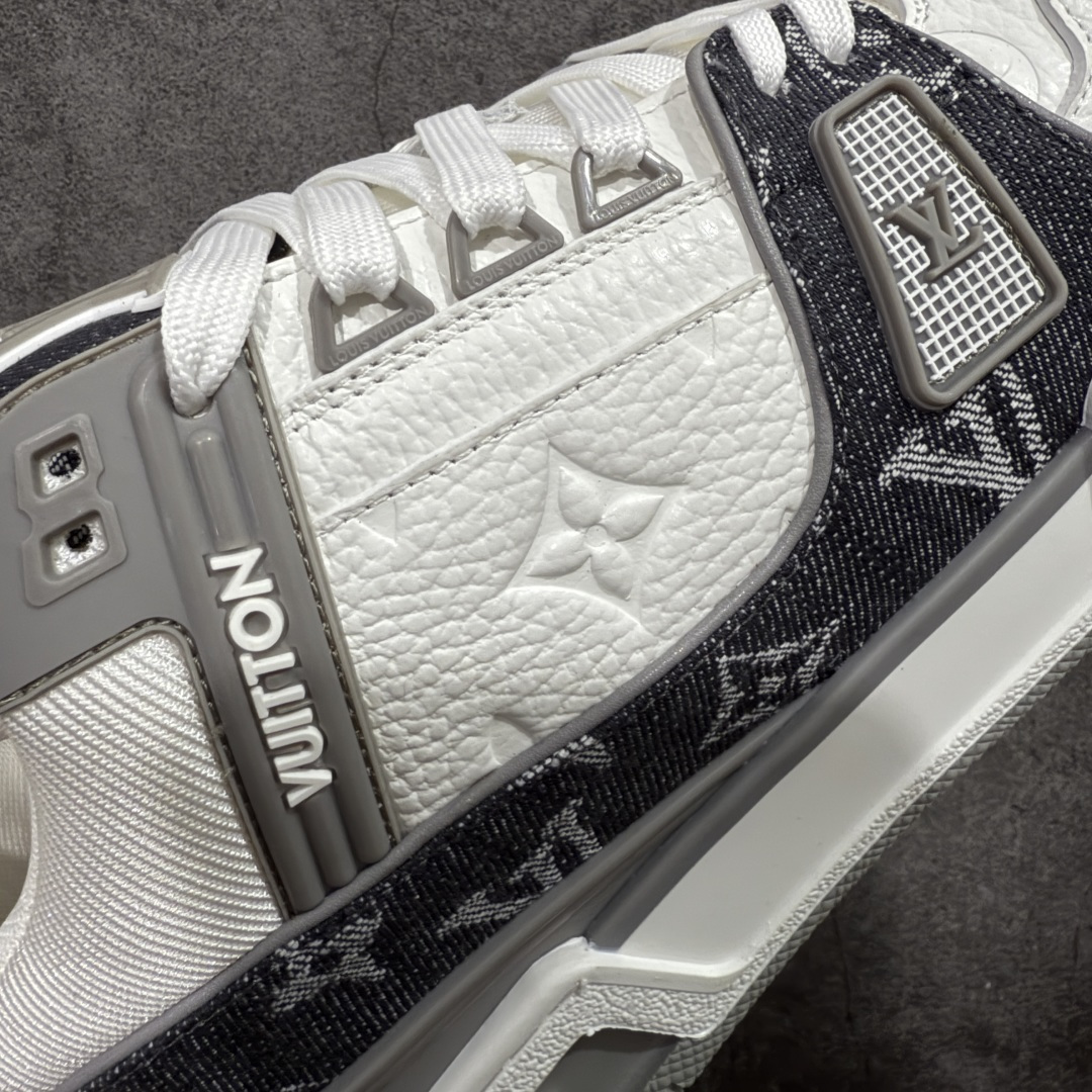 图片[4]-【XC版本】Louis Vuitton LV Trainer系列 新配色入库上架 市场货一堆的东西没必要做文案吹嘘 实拍如图 所见即所得 细节细揣摩 让你感受真正的好货 尺码： 39 40 41 42 43 44 45 46-选品中心