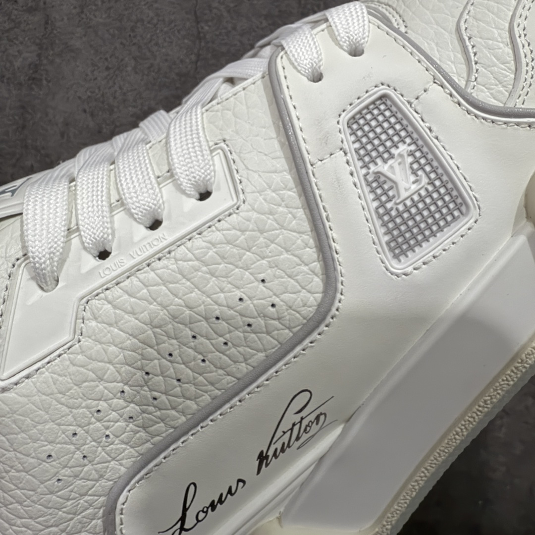 图片[4]-【XC版本】Louis Vuitton LV Trainer系列 新配色入库上架 市场货一堆的东西没必要做文案吹嘘 实拍如图 所见即所得 细节细揣摩 让你感受真正的好货 尺码： 39 40 41 42 43 44 45 46-选品中心