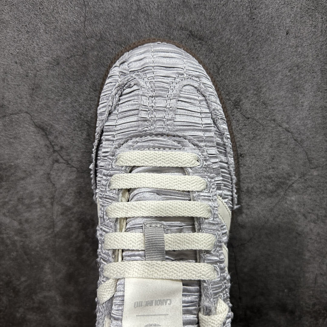 图片[5]-【公司级】Caroline Hu x Adidas Originals Samba OG 舒适百搭 防滑耐磨 低帮 阿迪达斯板鞋 少女心十足 细节点缀更是非常巧妙 充满趣味性 两副鞋带 可替换使用或花式系带 根据服饰的色彩随意切换造型 货号：JP9283 尺码：35.5 36 36.5 37 38 38.5 39 40 40.5 41 42-选品中心