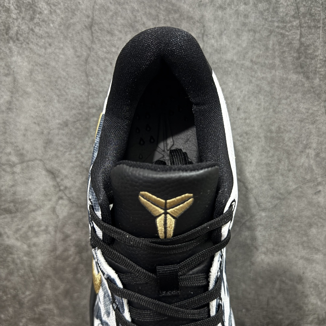 图片[8]-【CK纯原版】Nike Zoom Kobe Ⅷ System 科比8代 男子实战篮球鞋 FV6325-100 鞋垫升级配备超厚PHYLON中底 前后掌部位搭载Zoom气垫单元 塑料碳纤维支撑中板 KOBE VII体系的速度模块配备了 PHYLON 中底和在前后掌部位的 Zoom气垫单元，提供快速响应的缓冲。同时，采用低帮弹力鞋口设计，使鞋子能够紧贴脚踝提供更好的支撑。速度模块采用贴合脚面的舒适包裹设计，摒弃传统的鞋舌和鞋内套，使球鞋更加轻质。 尺码：39-47.5-选品中心