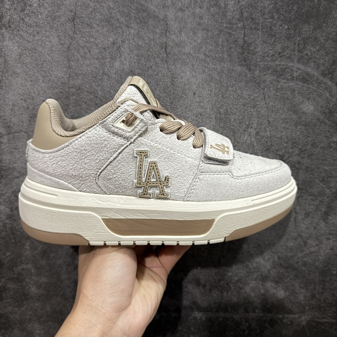 【公司级】韩国洋基队NY大标潮流老爹鞋 MLB小白鞋市面上唯一顶级纯原版本 原材料打造 原楦原档案数据开发版型 完美鞋头弧度/后套收口效果🆚市面文案版本‼️ 原厂立体填充鞋舌海绵 中底注胶孔原数据开发模具大底 原厂转印标 保证不掉字 内增高6cm 原厂1：1模具开发 原厂进口纳米材质 原厂 全套手提袋 原盒雷射防伪标包装 天猫订单品质 官网尺码 35-45-选品中心