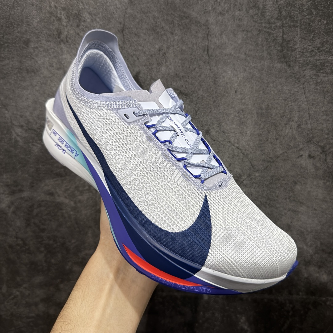 图片[3]-【纯原真碳版】耐克Nike ZoomX Streakfly 2 疾驰者2代系列低帮竞速轻质缓震透气休闲运动跑步鞋“ 超薄针织鞋面 柔软缓震，nike Streakfly 2是一款专为短距离竞速设计的高性能跑鞋。日常穿着也是非常舒适，单只42码仅重126克，比前代减轻40克，接近田径钉鞋的轻盈感，适合追求速度的跑者。搭载全掌Flyplate碳纤维板，提供强劲推进力，配合ZoomX泡棉中底，能量回馈出色，滚动感顺滑。外底采用轻薄橡胶材质，抓地力出色，湿滑路面也能稳定发挥。工程精制网眼鞋面，透气性极佳，贴合脚部轮廓，减少闷热感。ZoomX泡棉中底兼顾缓震与回弹，适合短距离快速奔跑。Nike Streakfly 2是为追求速度的精英跑者或短距离竞速爱好者设计的高性能跑鞋，其轻盈、响应迅速的特点使其成为短距离比赛和训练的理想选择 货号： HF6416-001 尺码： 36 36.5 37.5 38 38.5 39 40 40.5 41 42 42.5 43 44 45 46-选品中心