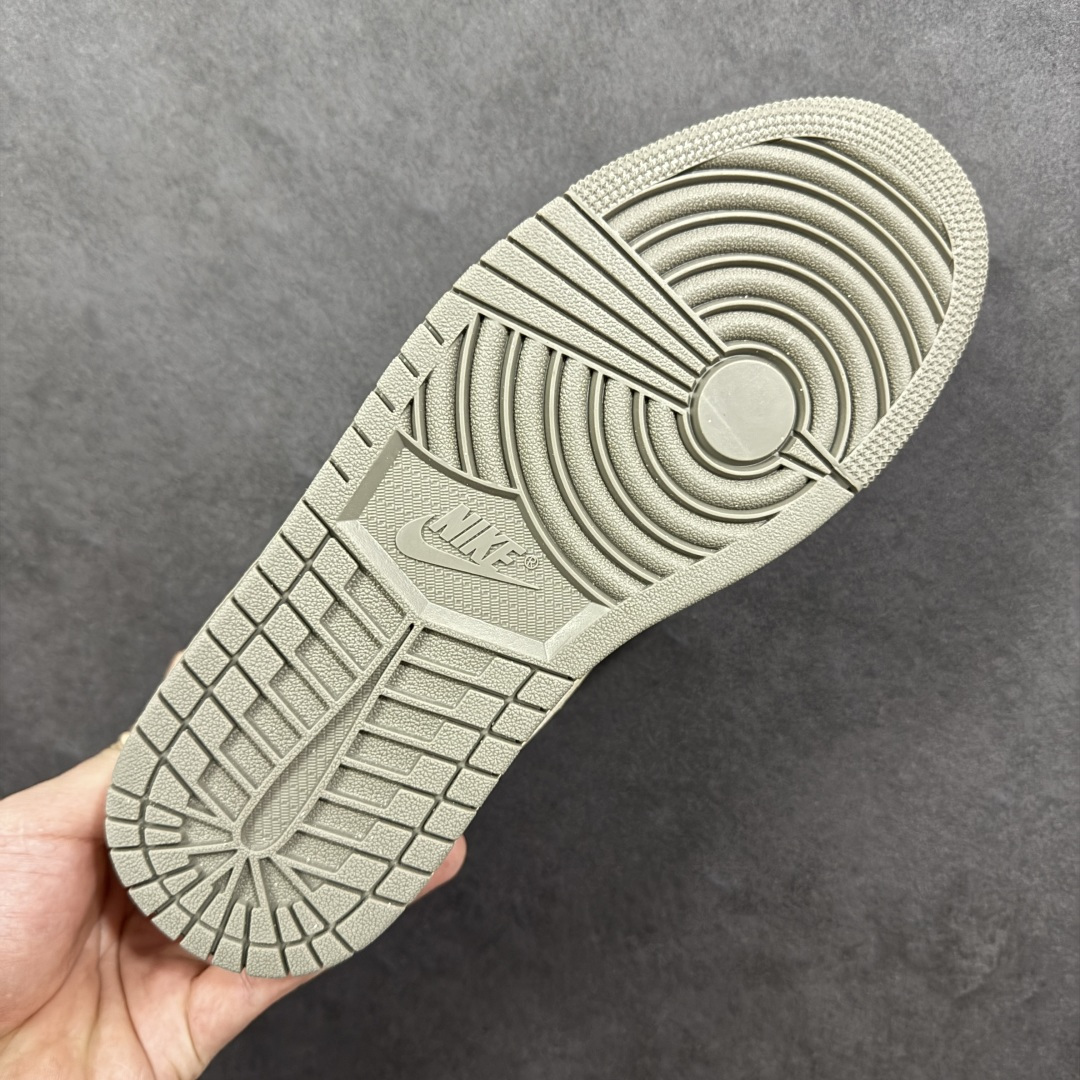 图片[9]-【K版纯原】Air Jordan AJ1 Low 低帮 IB7011-001 全新流水线出品 市场第二梯队最强版 全部原鞋开发 原楦原纸板开发 全鞋电脑针车 原厂内置全掌气垫 原盒内在原标 唯一Zp原版鞋带绑法 免检产品 全新2022版型 全头层皮料 完美零毛边处理 原厂配置全掌气垫 价格定位良心 新配色陆续出货 尺码：36-46-选品中心