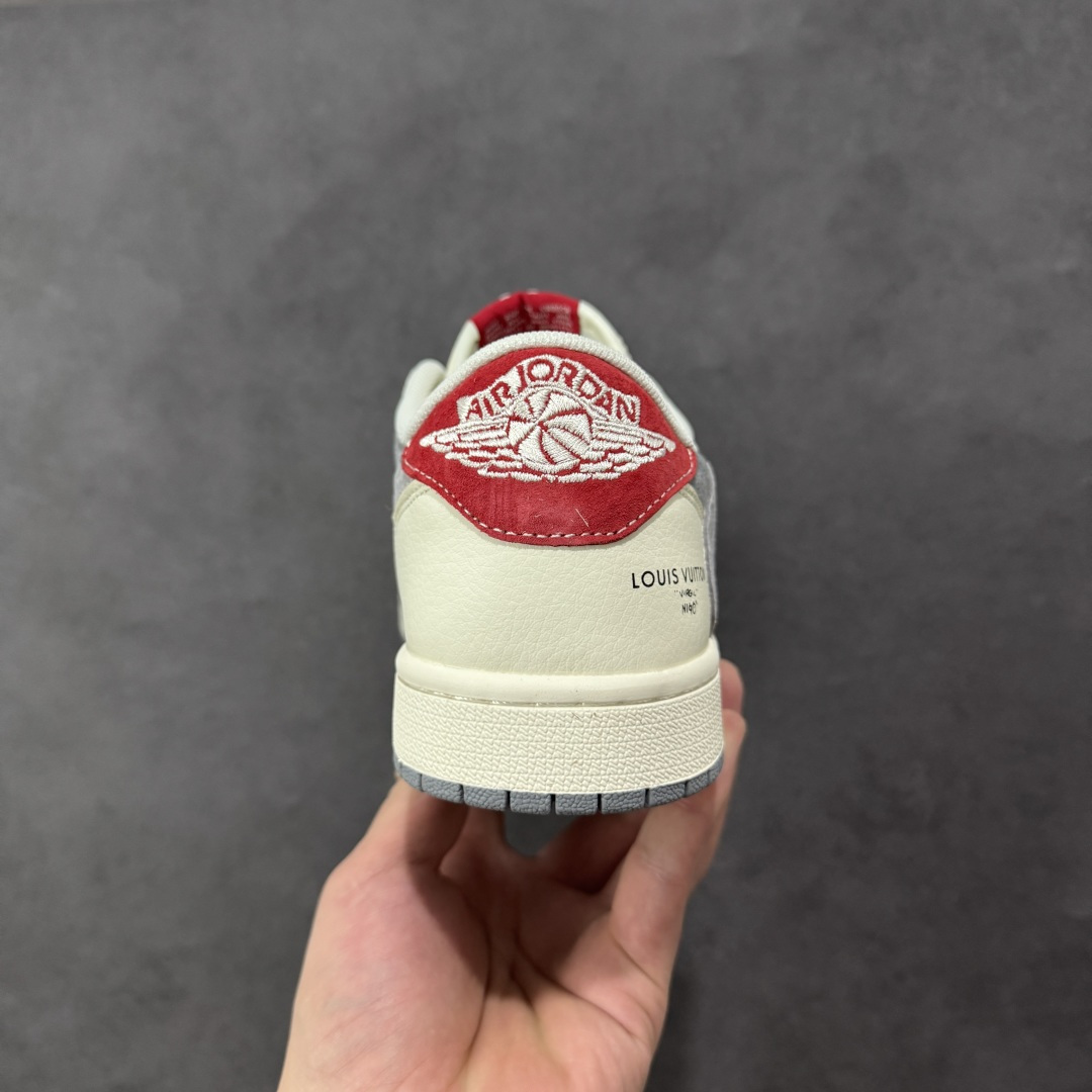 图片[4]-【公司级】Nike Air Jordan 1 x Travis Scott AJ1倒勾 乔一倒钩 ‘DIY’定制 耐克 低帮文化篮球鞋 完美品质出货 细节如图所示 鞋面切割工整 冲孔整齐干净 中底拉帮线 整体清洁度非常好 货号：CX5050-Y58 尺码：36 36.5 37.5 38 38.5 39 40 40.5 41 42 42.5 43 44 45 尺码：36～45B 编码：GLB320330-选品中心