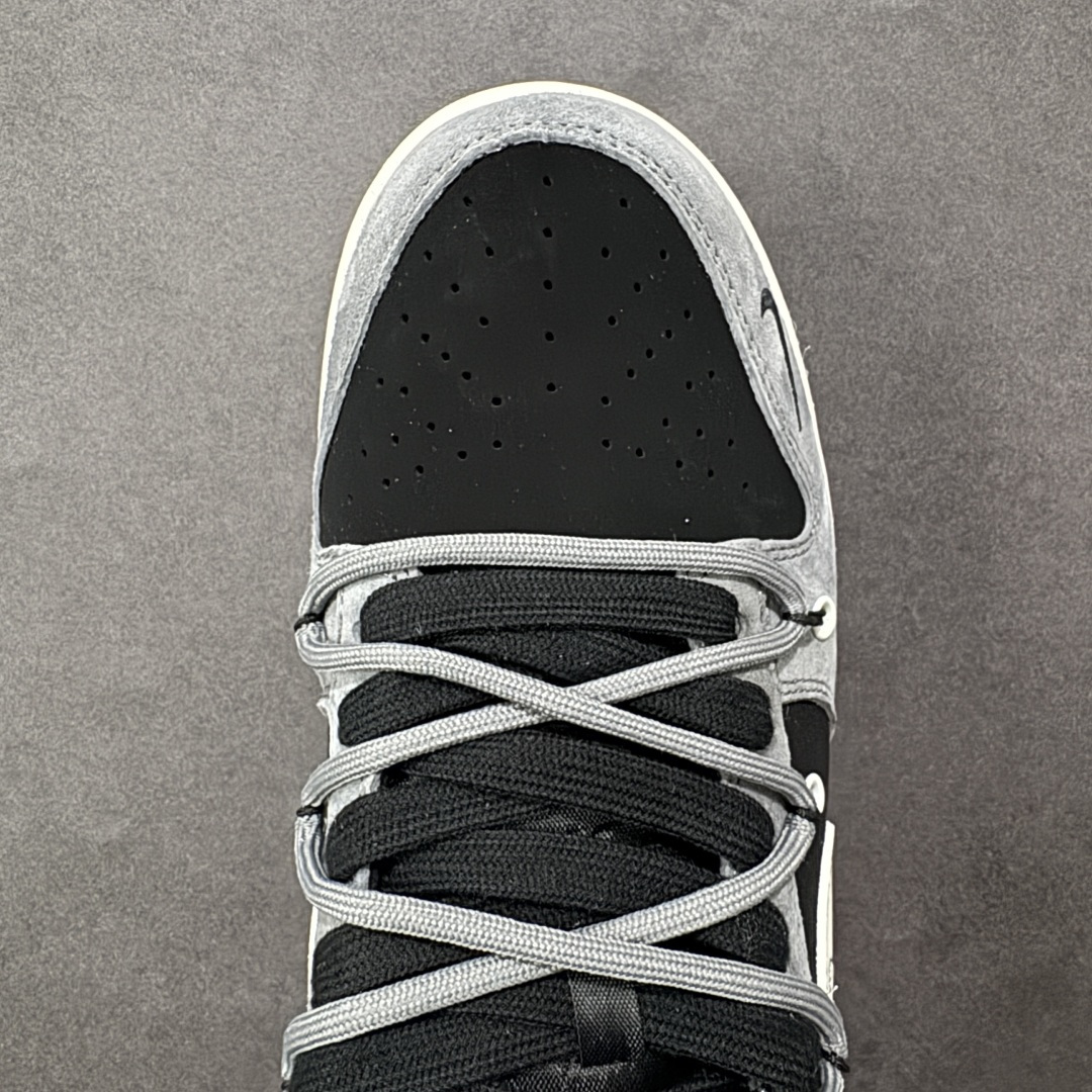 图片[8]-【定制版】Nike SB Dunk Low“ Supreme联名—灰黑猪八革绑带” 周年高端定制 低帮休闲板鞋 定制鞋盒 大厂纯原品质出货 超高清洁度 皮料切割干净无任何毛边 细节完美 货号：JP2026-101 尺码：36 36.5 37.5 38 38.5 39 40 40.5 41 42 42.5 43 44 44.5 45 编码：HXSB350360-选品中心