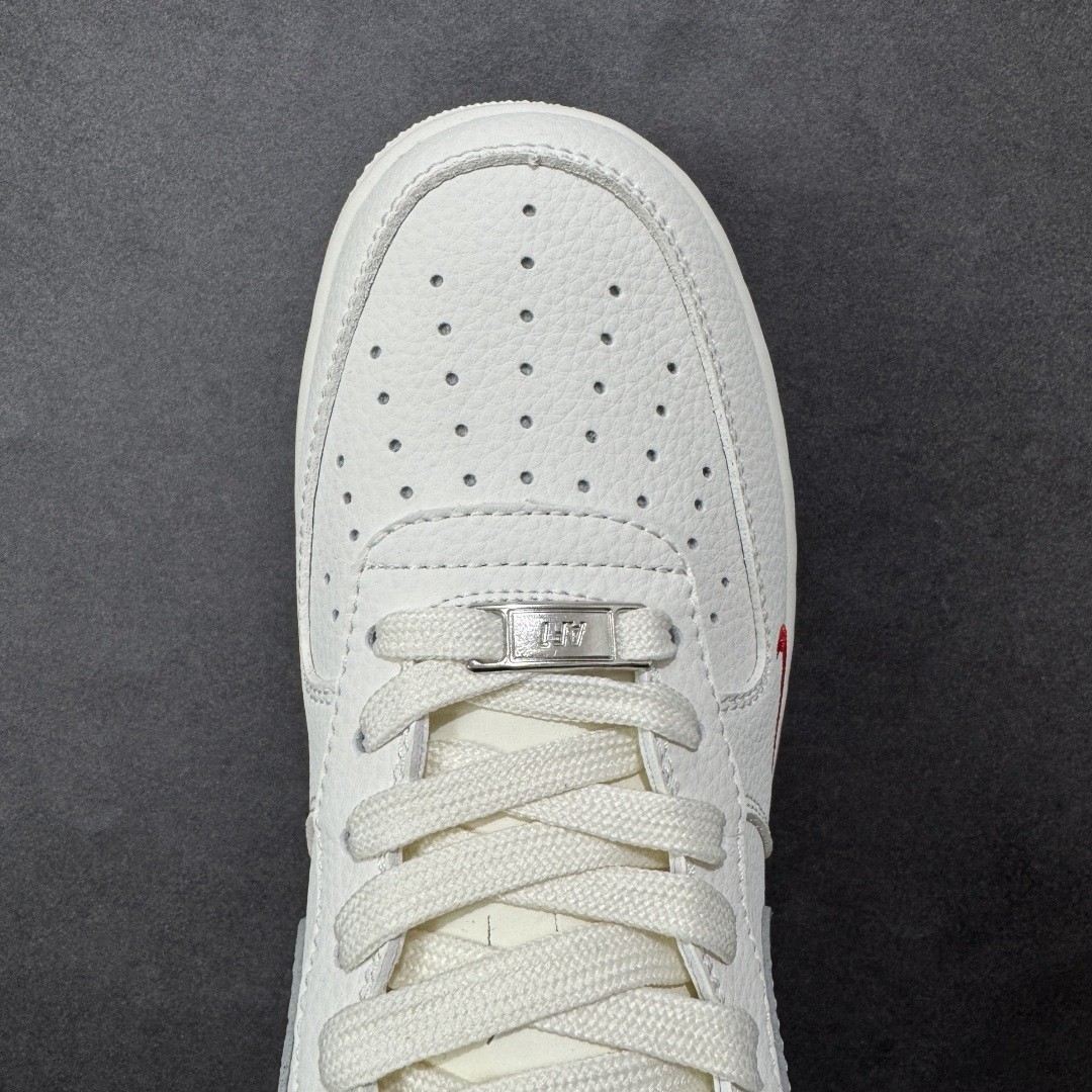图片[8]-【定制版】NIke Air Force 1 ‘07 Low “ 北面联名 —— 米灰红 ”空军一号低帮 运动鞋 休闲鞋 折边针车 工艺难度大 原楦头原纸板 原装鞋盒 定制五金配件 内置全掌气垫 原厂鞋底 货号： MM3399-802 尺码：36 36.5 37.5 38 38.5 39 40 40.5 41 42 42.5 43 44 44.5 45-选品中心