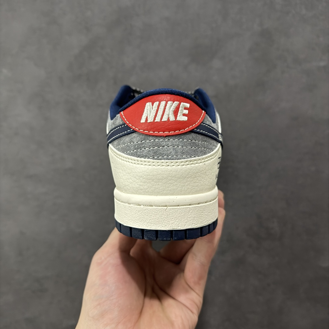 图片[4]-【定制版】高端定制Nike SB Dunk Low “巴黎世家联名——白灰蓝麂皮” 高端定制 低帮休闲板鞋 定制鞋盒 大厂纯原品质出货 超高清洁度 皮料切割干净无任何毛边 细节完美 货号：XD1588-242 尺码：36 36.5 37.5 38 38.5 39 40 40.5 41 42 42.5 43 44 44.5 45 编码：HXSB330340-选品中心