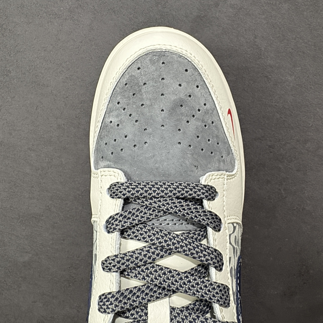 图片[8]-【定制版】高端定制Nike SB Dunk Low “巴黎世家联名——白灰蓝麂皮” 高端定制 低帮休闲板鞋 定制鞋盒 大厂纯原品质出货 超高清洁度 皮料切割干净无任何毛边 细节完美 货号：XD1588-242 尺码：36 36.5 37.5 38 38.5 39 40 40.5 41 42 42.5 43 44 44.5 45 编码：HXSB330340-选品中心