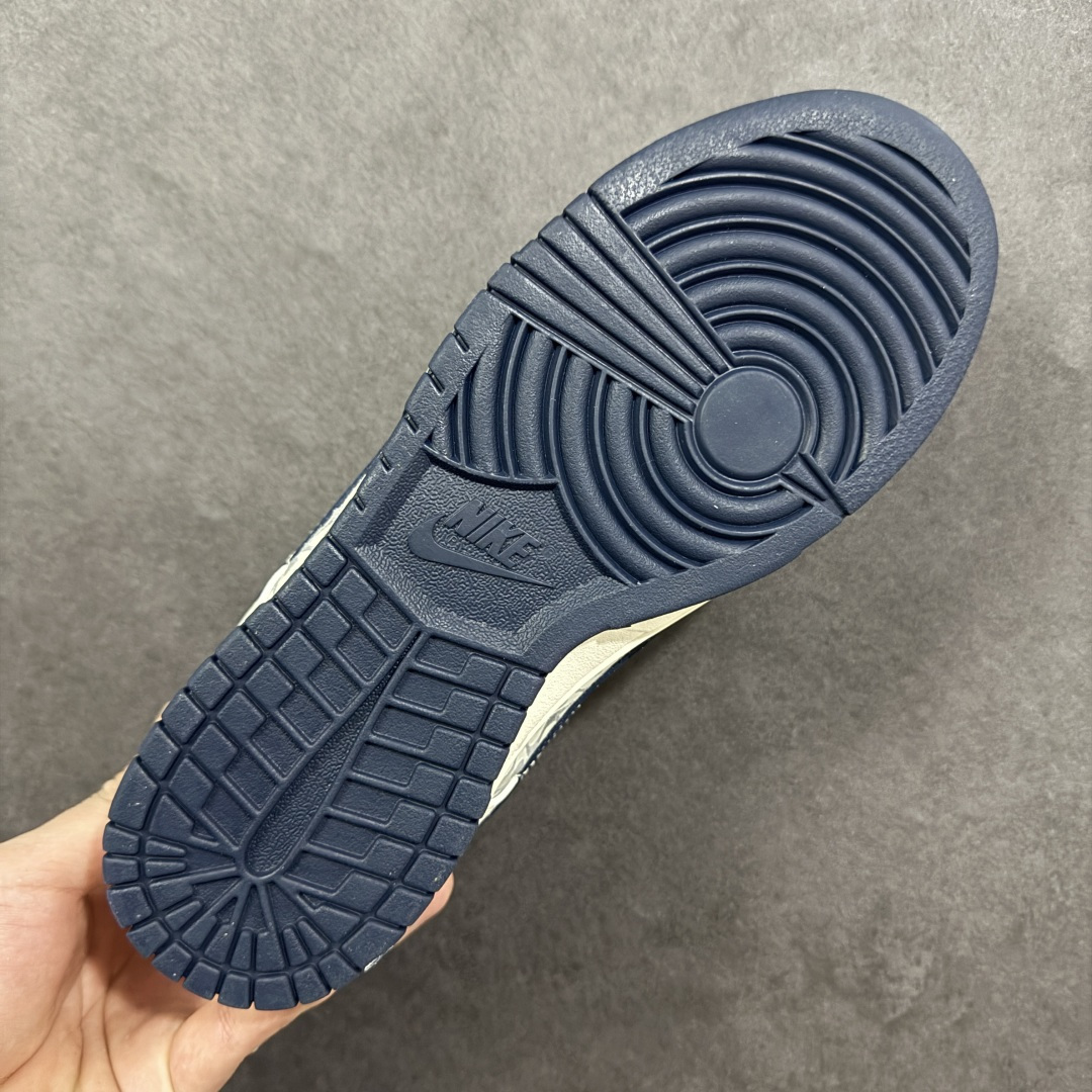 图片[9]-【定制版】高端定制Nike SB Dunk Low “巴黎世家联名——白灰蓝麂皮” 高端定制 低帮休闲板鞋 定制鞋盒 大厂纯原品质出货 超高清洁度 皮料切割干净无任何毛边 细节完美 货号：XD1588-242 尺码：36 36.5 37.5 38 38.5 39 40 40.5 41 42 42.5 43 44 44.5 45 编码：HXSB330340-选品中心