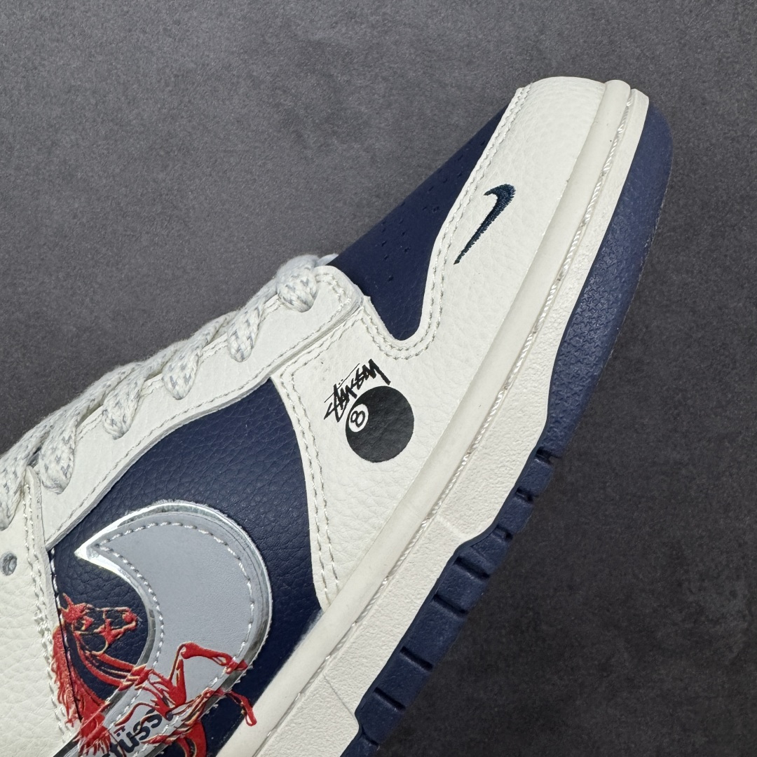 图片[5]-【定制版】Nike SB Dunk Low“ 马年限定—汗血宝马” 周年高端定制 低帮休闲板鞋 定制鞋盒 大厂纯原品质出货 超高清洁度 皮料切割干净无任何毛边 细节完美 货号：SD6888-107 尺码：36 36.5 37.5 38 38.5 39 40 40.5 41 42 42.5 43 44 44.5 45 编码：HXSB330340-选品中心