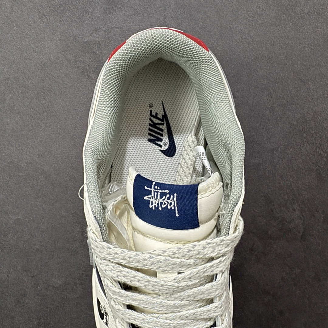 图片[7]-【定制版】Nike SB Dunk Low“ 马年限定—汗血宝马” 周年高端定制 低帮休闲板鞋 定制鞋盒 大厂纯原品质出货 超高清洁度 皮料切割干净无任何毛边 细节完美 货号：SD6888-107 尺码：36 36.5 37.5 38 38.5 39 40 40.5 41 42 42.5 43 44 44.5 45 编码：HXSB330340-选品中心