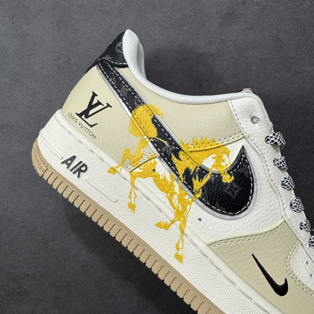 图片[6]-【定制版】Nike Air Force 1\’07 Low 联名 骏马奔腾 空军一号低帮休闲板鞋  #原楦头原纸板 原装鞋盒 定制五金配件 内置全掌气垫 原厂鞋底 货号：ZH2598-308  尺码：36 36.5 37.5 38 38.5 39 40 40.5 41 42 42.5 43 44 44.5 45-选品中心