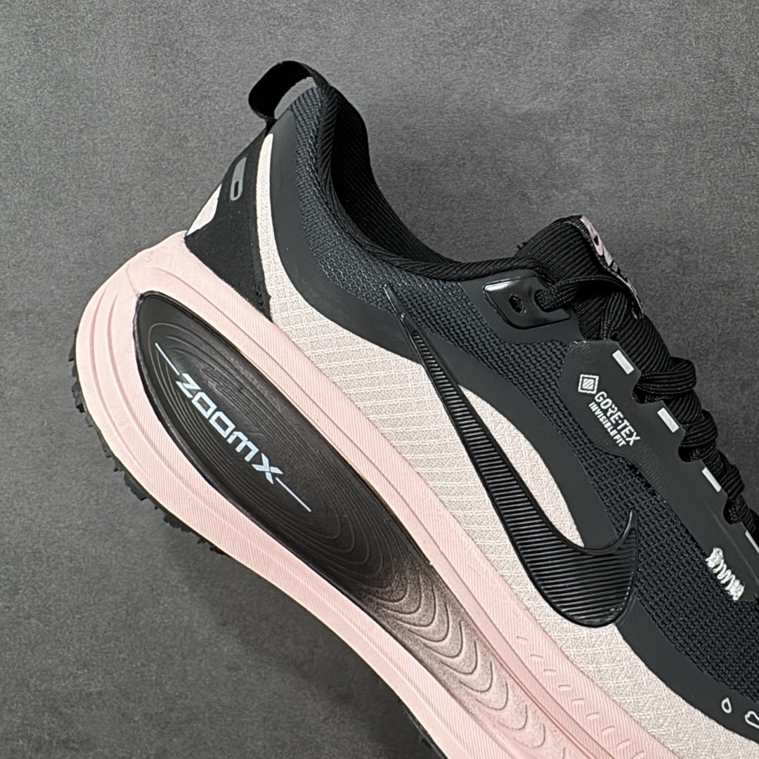 图片[6]-【公司级】Nike VOMERO 18 GTX 耐克 舒适减震防滑 低帮跑步鞋 全掌ReactX泡绵中底 前掌和后跟还配备了Air Zoom气垫单元 据说跑起来更快更舒适哦 这次最大的升级点 首次引入了ReactX泡绵 货号：HQ7002-003 尺码：36-41带半码-选品中心