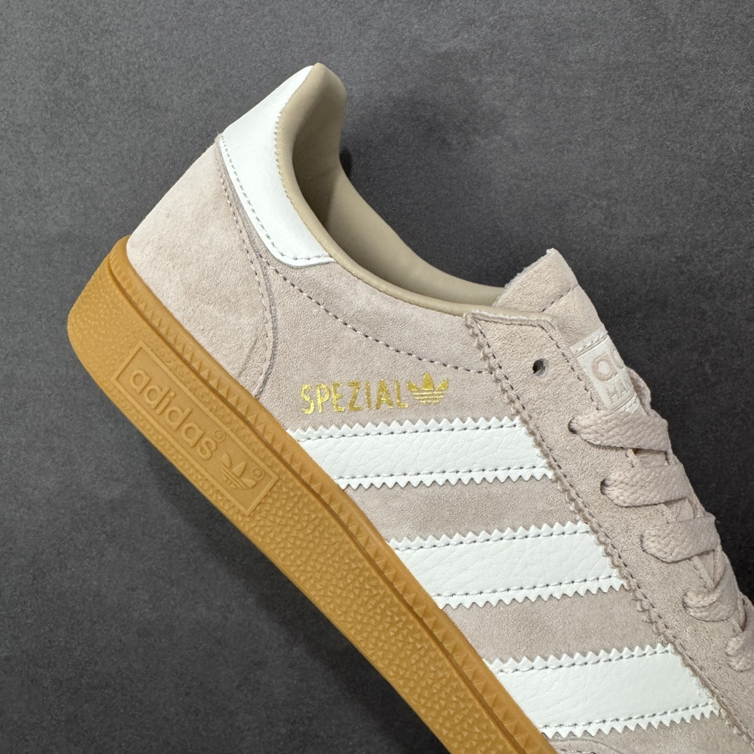 图片[6]-【YH版本】SQ二代 新款出货 头层反毛皮 Adidas Handball Spezial 三叶草手球特别版圣帕特里克节联名款 全鞋采用yezzy500一样的皮料 进口长绒皮，特殊工艺技术 原盒包装 牛筋耐磨大底 承载青春情怀的板鞋，是现在潮男靓女上脚的大热鞋款 经典三条杠装饰鞋侧 品牌辨识度清晰 货号：JH8882 尺码：36 36.5 37 38 38.5 39 40 40.5 41 编码：YHB190200-选品中心