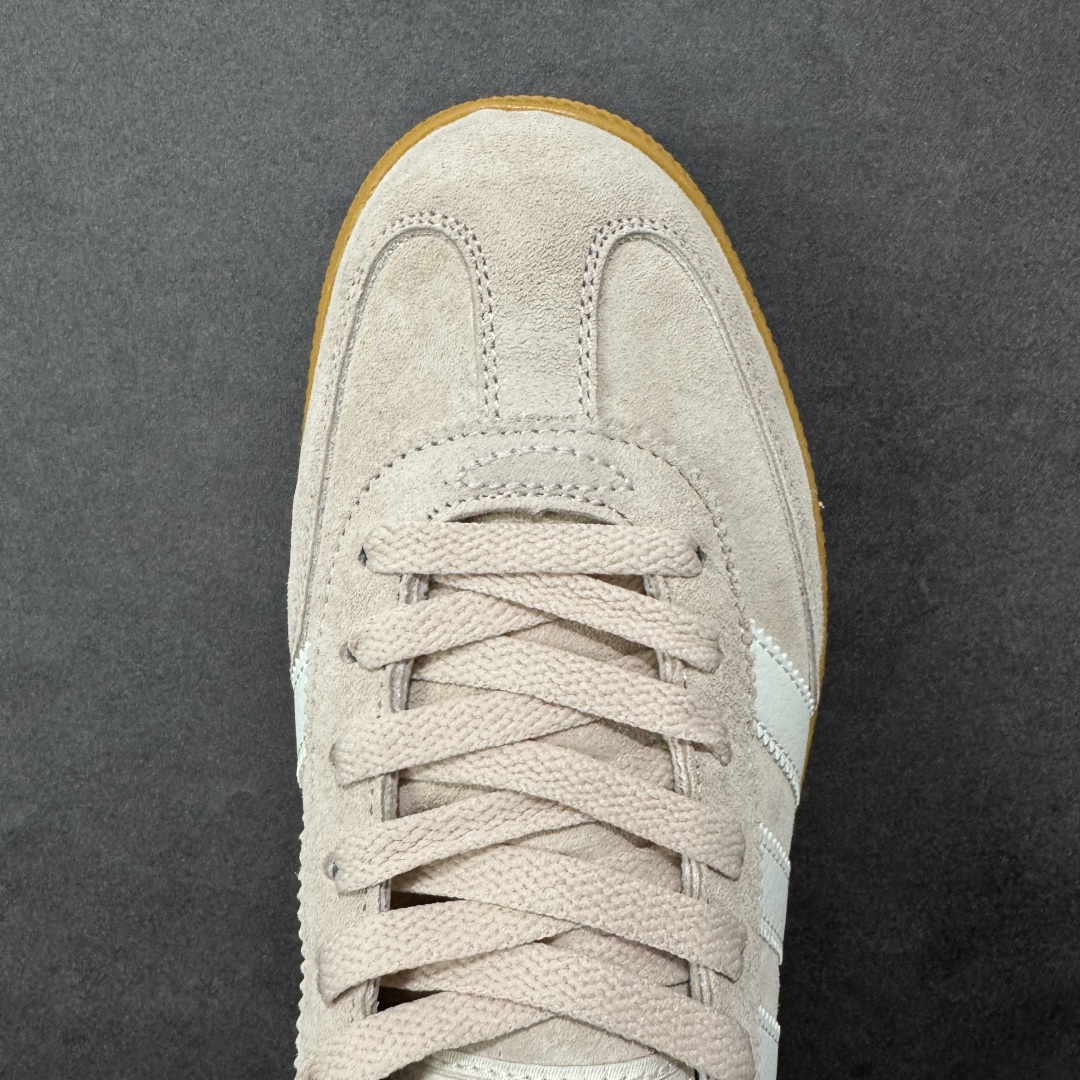 图片[8]-【YH版本】SQ二代 新款出货 头层反毛皮 Adidas Handball Spezial 三叶草手球特别版圣帕特里克节联名款 全鞋采用yezzy500一样的皮料 进口长绒皮，特殊工艺技术 原盒包装 牛筋耐磨大底 承载青春情怀的板鞋，是现在潮男靓女上脚的大热鞋款 经典三条杠装饰鞋侧 品牌辨识度清晰 货号：JH8882 尺码：36 36.5 37 38 38.5 39 40 40.5 41 编码：YHB190200-选品中心