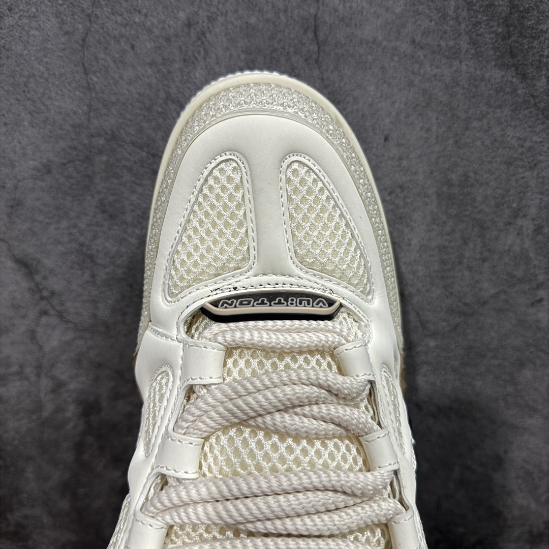 图片[5]-【外贸礼盒版】外贸订单 2026新货 LV驴牌 四叶草Louis Vuiton·路易威登 LV Skate 系列板鞋篮球鞋休闲运动鞋！ 内舌编码同步官方VL0620 此款LV Trainer运动鞋是由设计师Virgil Abloh由复古篮球鞋激发的经典创意，此次拼接光滑牛皮革和Monogram压纹粒面牛皮革，再以Monogram花卉点缀橡胶外底，映现一体色彩中的醒目跳跃！ 原版进口头层牛皮 原版定制透气网里 原版开模双色TPU组合大底 厚底约3cm 尺码：36 37 38 39 40 41 42 43 44 45 46-选品中心