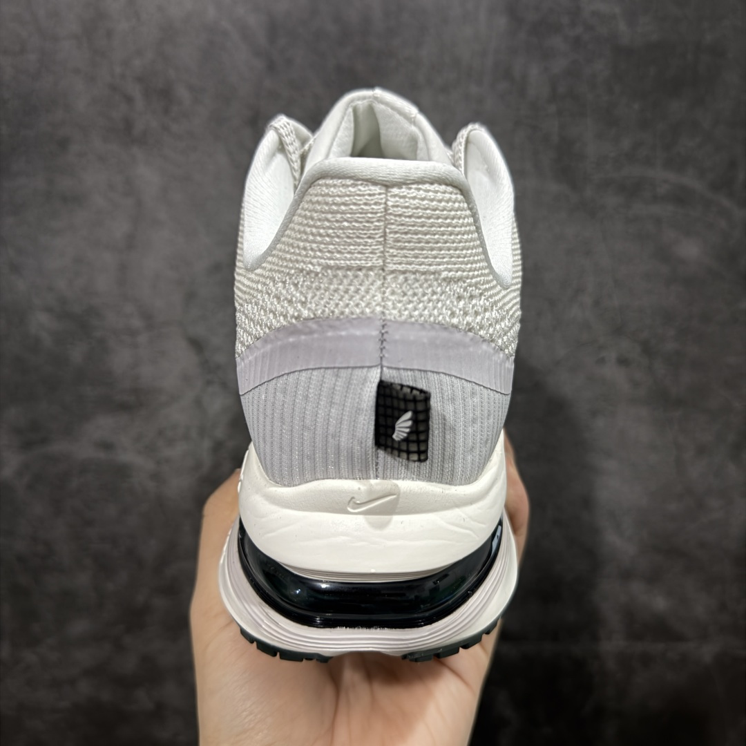 图片[4]-【XE纯原版】Nike Pegasus Premium Airscape 舒适百搭减震防滑耐磨透气 低帮跑步鞋 白黑    目前市场最强品质 原版购入开发 一切材质配件均匀原版一致 完美版型 高端玩家必推版本 高价零售必推版本 欢迎对比市面任意版本‼️ 这双鞋简直是时尚与科技的完美融合。 经典黑色鞋面，质感爆棚，搭配超亮眼的银色大勾子，瞬间成为街头焦点。 鞋侧独特小吊牌，细节满满，个性直接拉满。  脚下的全掌气垫更是亮点，红黑配色超吸睛，不仅颜值在线，缓震性能更是一绝。 不管是日常出街还是慢跑锻炼，都能给双脚极致舒适体验。  码数超全，36 – 46 码任你选！别犹豫啦，穿上它，轻松走出潮流范，开启你的时尚运动新旅程！   #独家原包 原底原料 开模打造  #原厂鞋标 高精密准度  #原楦原纸板开发 匹配原版98%以上  #后跟弧度 正确呈现  #原厂皮料 质感无敌  #皮料切割干净 无任何毛边 清洁度细节完美  货号：IH2288-001 码段：36-46-选品中心